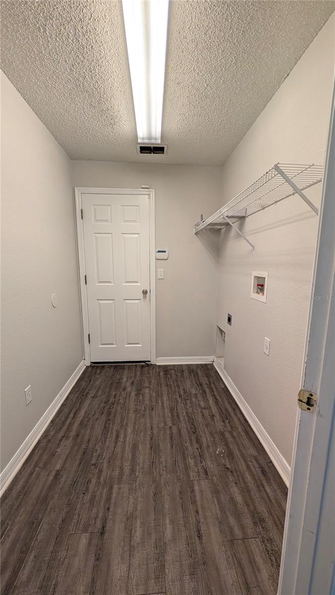 OAK VALLEY - Residential