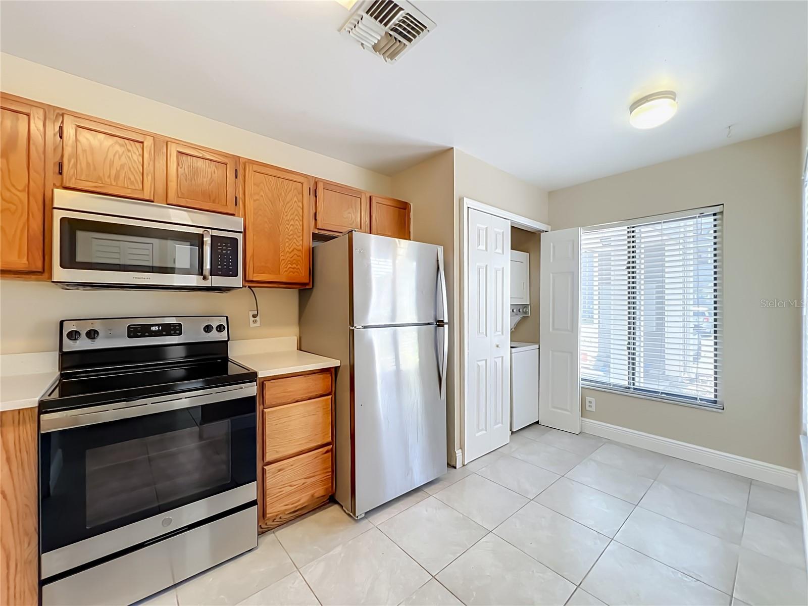 COLONIAL LANDINGS PH 26 - Residential