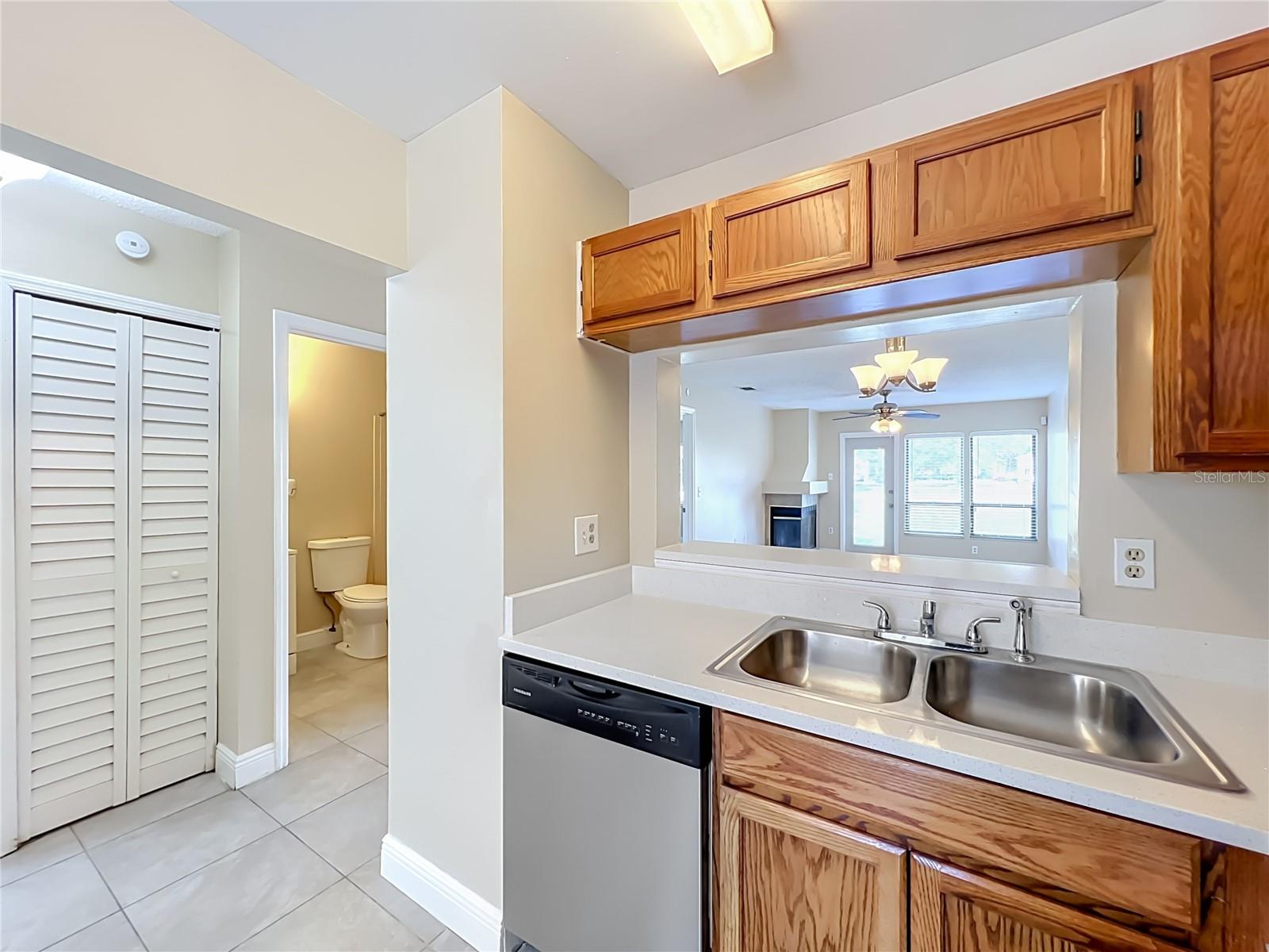 COLONIAL LANDINGS PH 26 - Residential