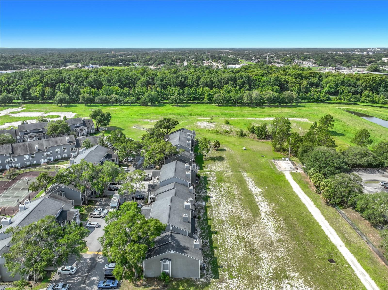 COLONIAL LANDINGS PH 26 - Residential