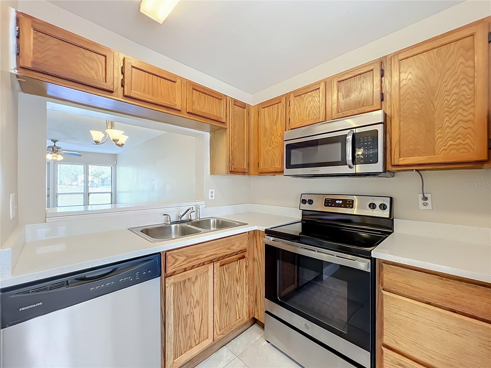 COLONIAL LANDINGS PH 26 - Residential