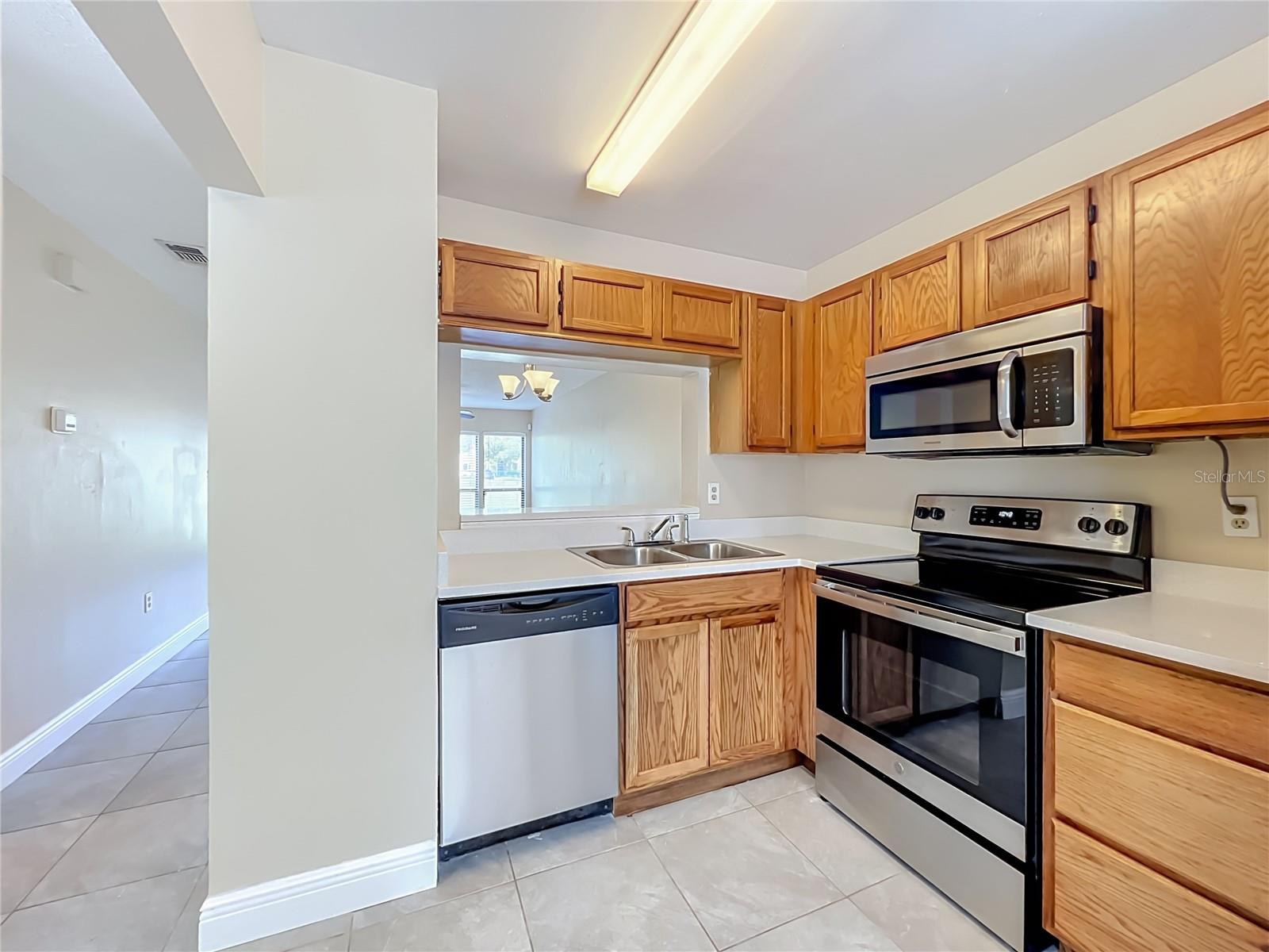 COLONIAL LANDINGS PH 26 - Residential