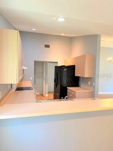 SOUTHWEST QUADRANT PH 01-04 - Residential Lease
