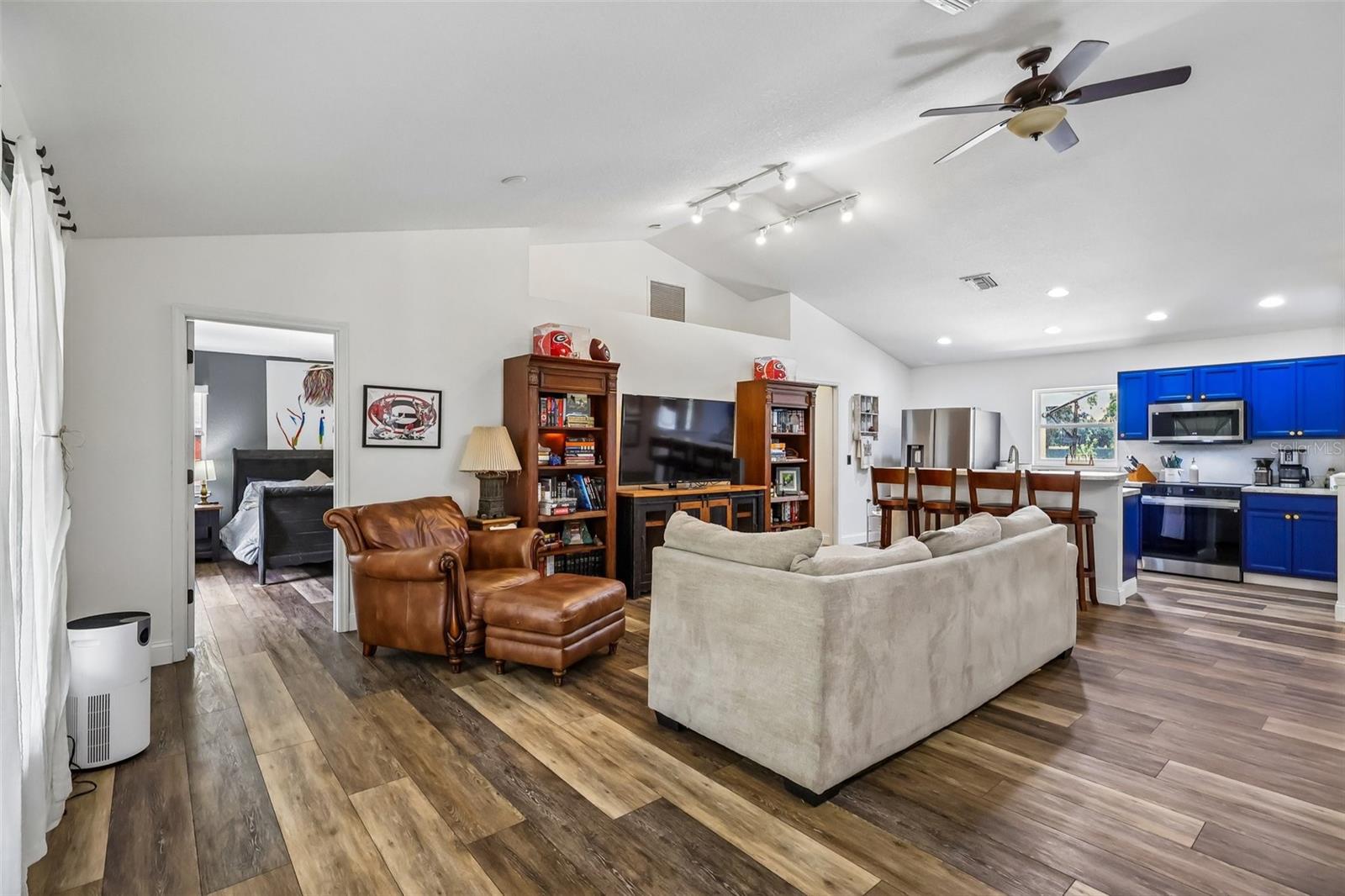 CENTRAL HEIGHTS - Residential