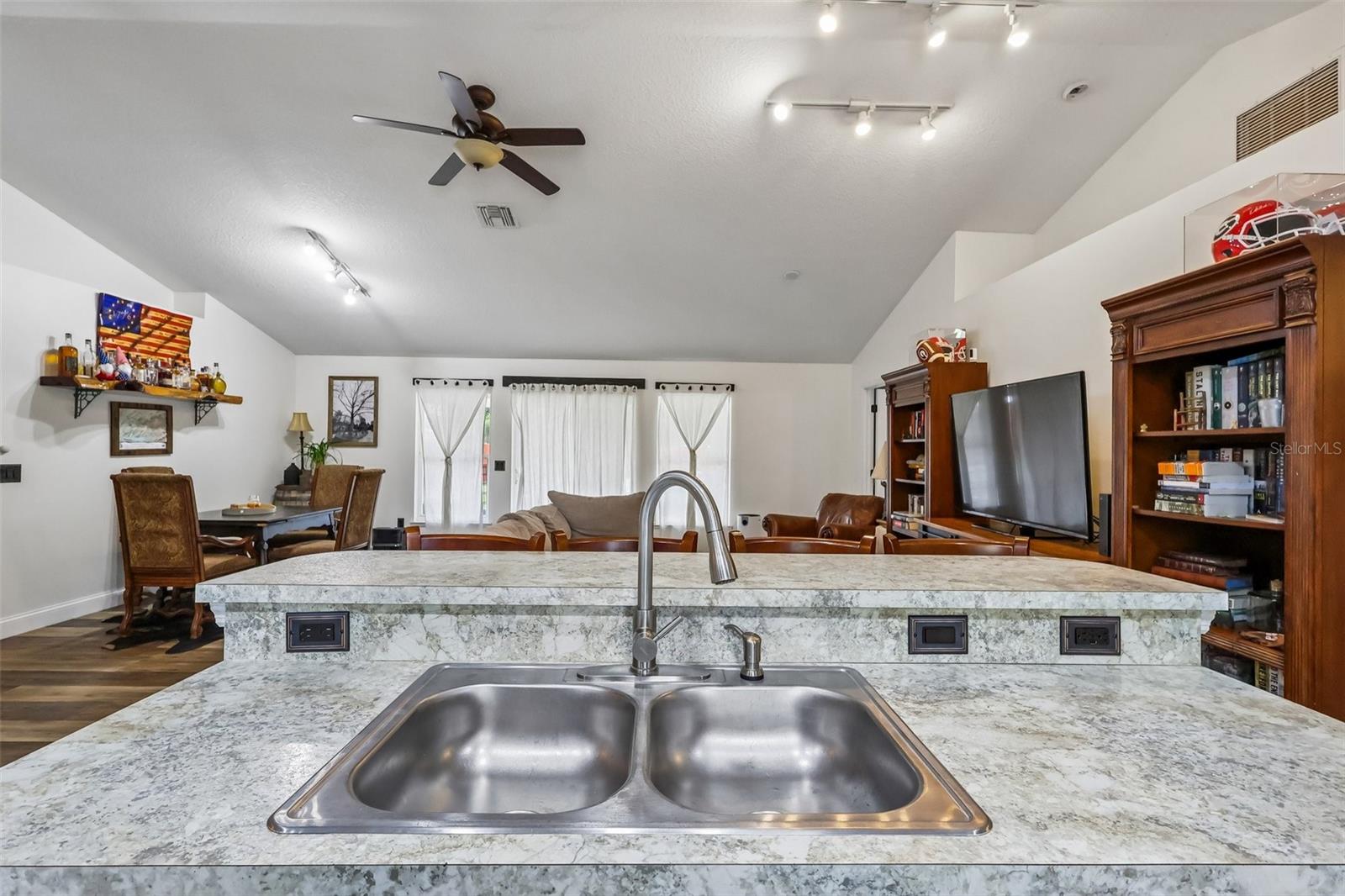 CENTRAL HEIGHTS - Residential