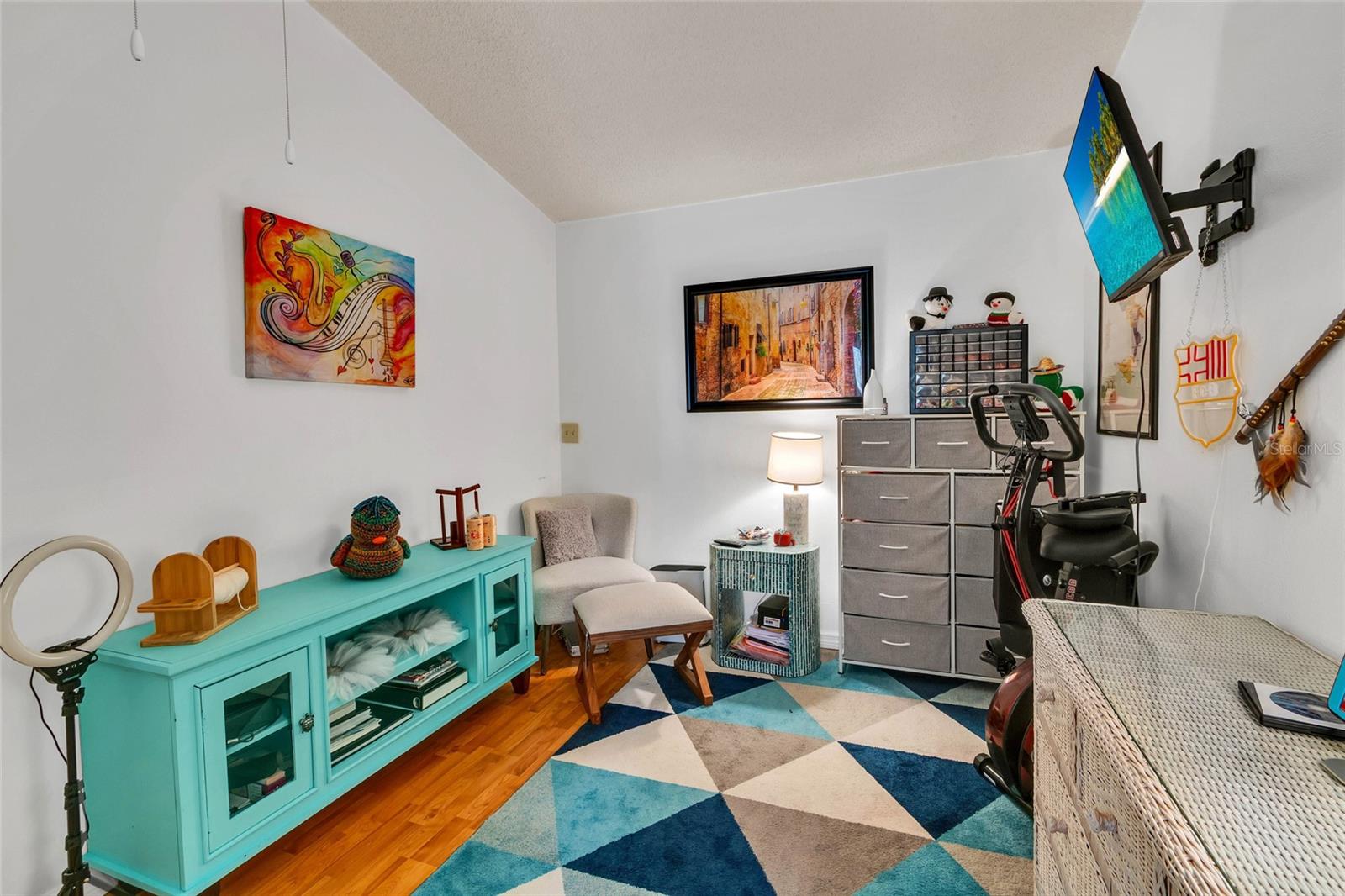 SPRING HILL - Residential