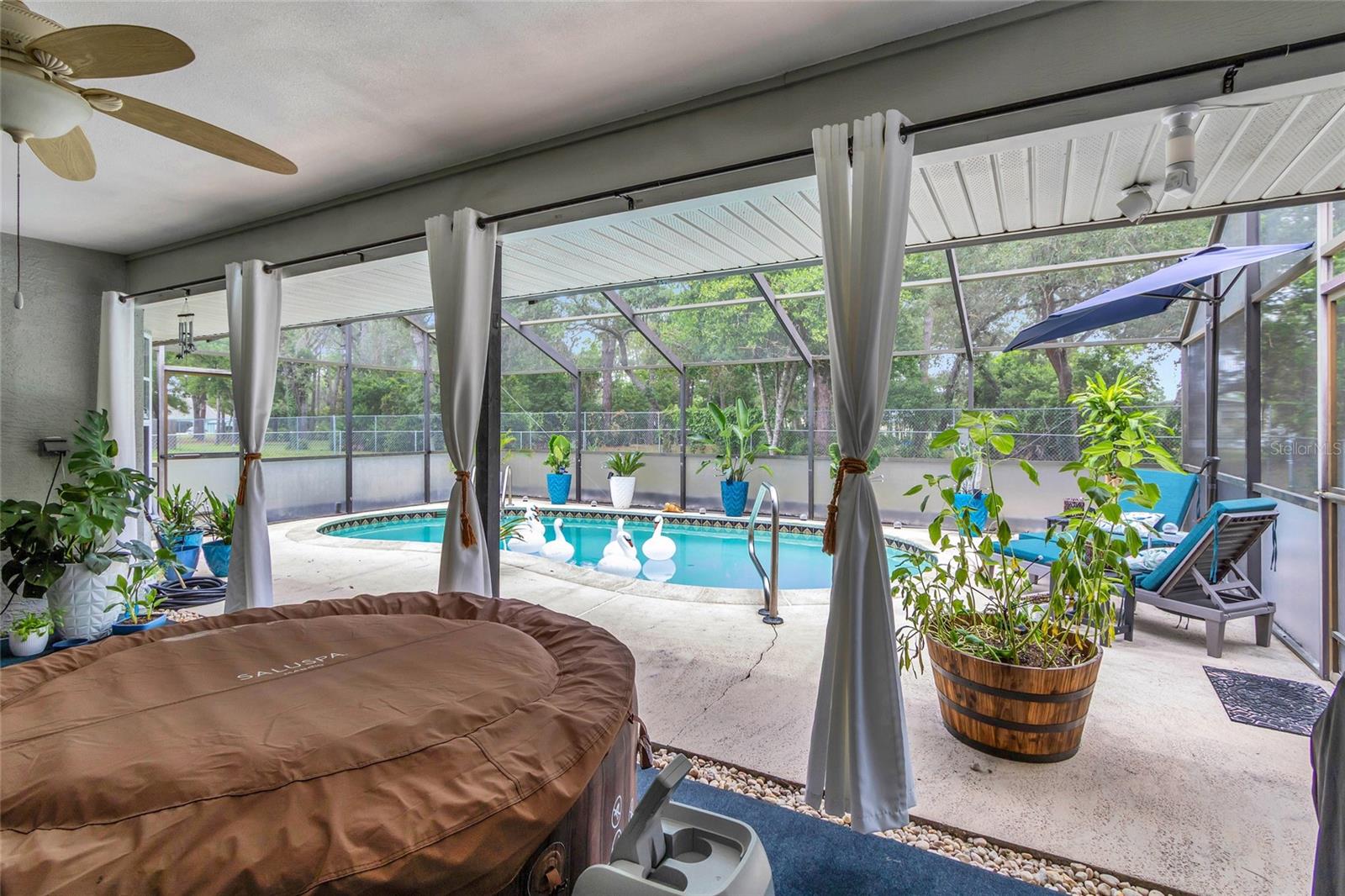 SPRING HILL - Residential