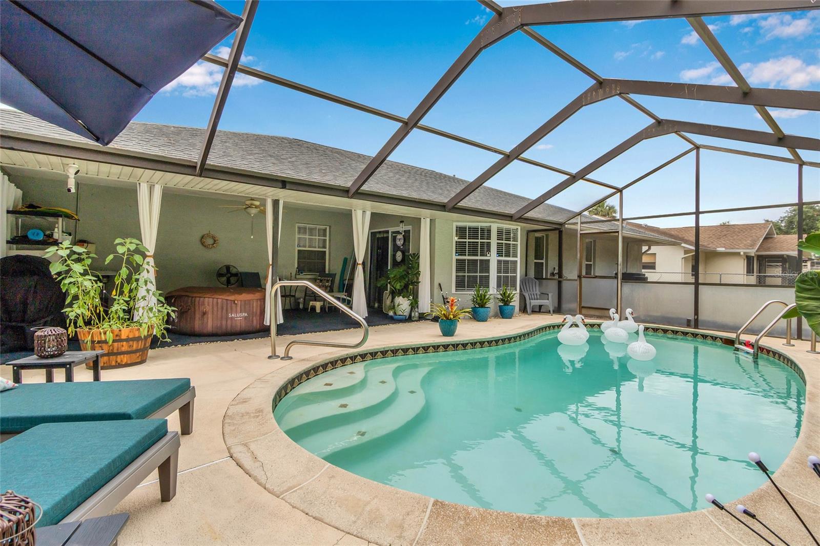 SPRING HILL - Residential
