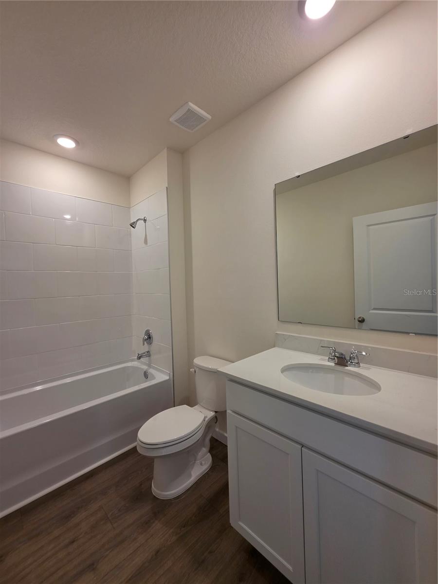 IRONWOOD - Residential Lease