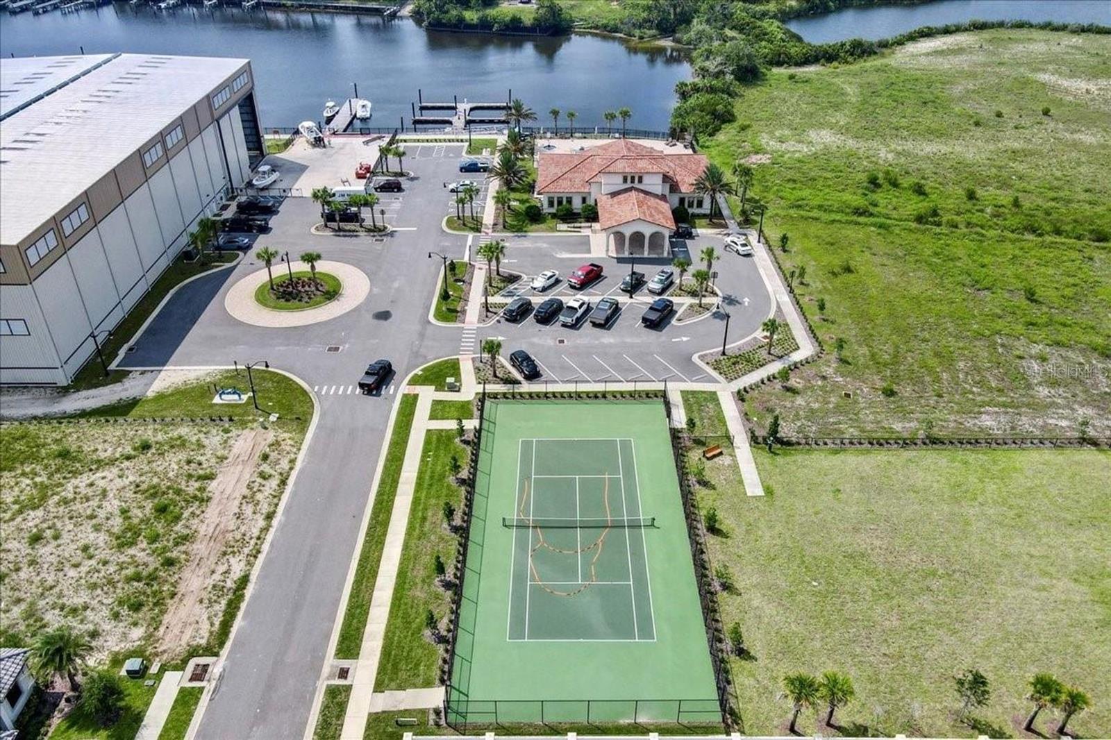 MARINA DEL PALMA - Residential Lease