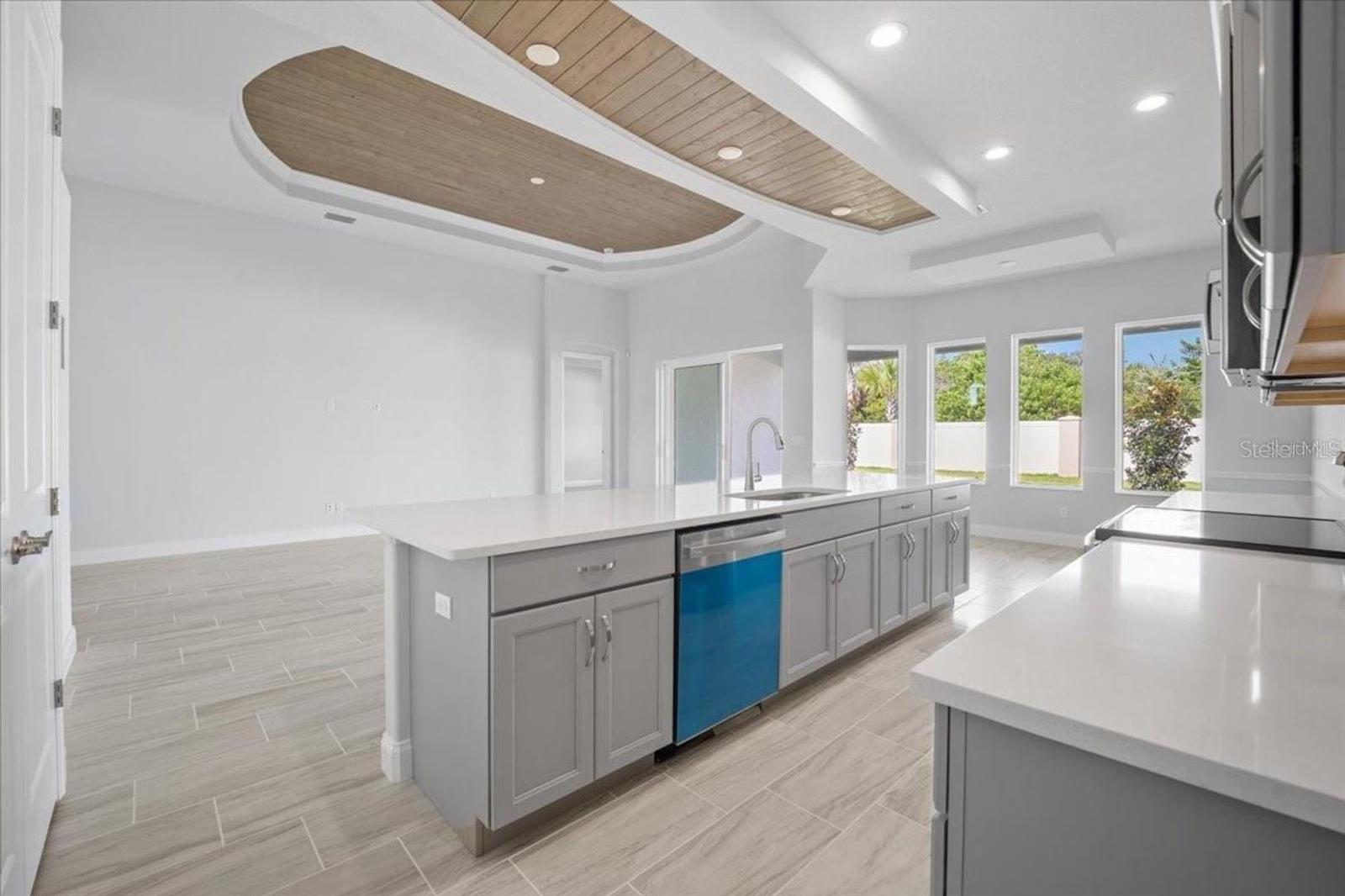 MARINA DEL PALMA - Residential Lease