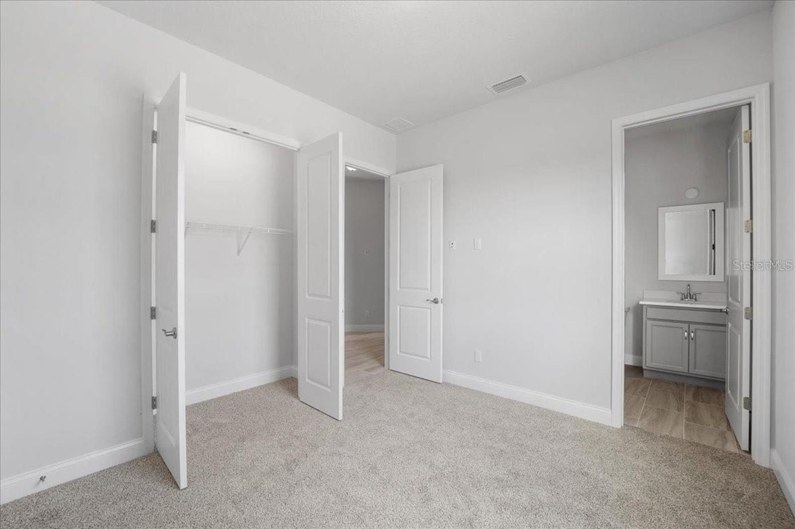 MARINA DEL PALMA - Residential Lease
