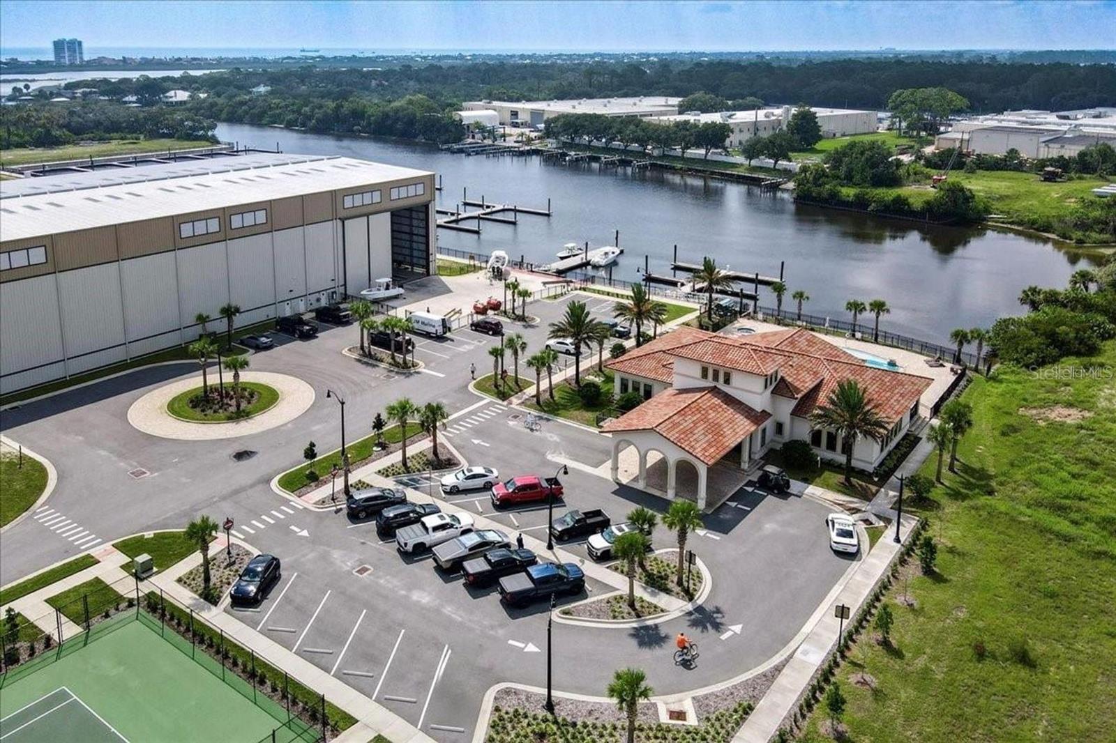 MARINA DEL PALMA - Residential Lease