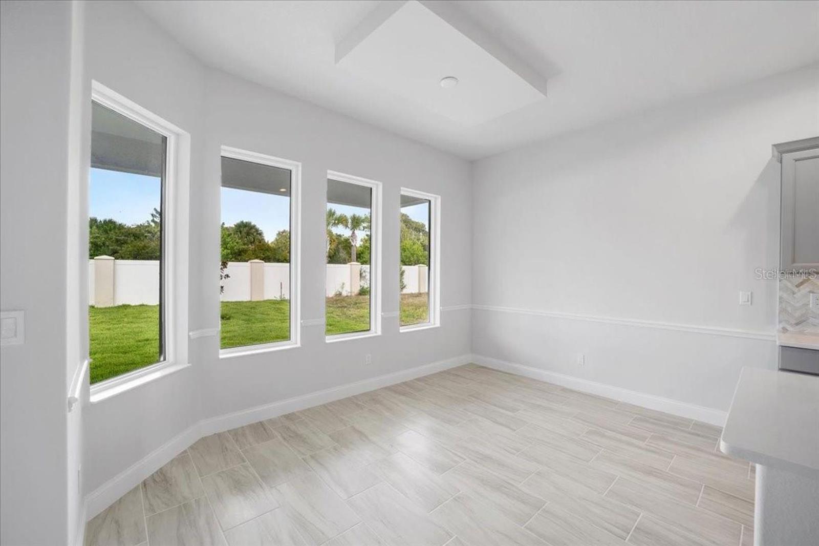 MARINA DEL PALMA - Residential Lease