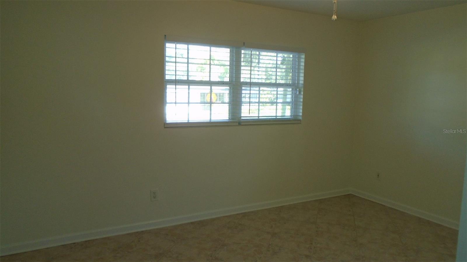 DOMMERICH ESTATES 1ST ADD - Residential Lease