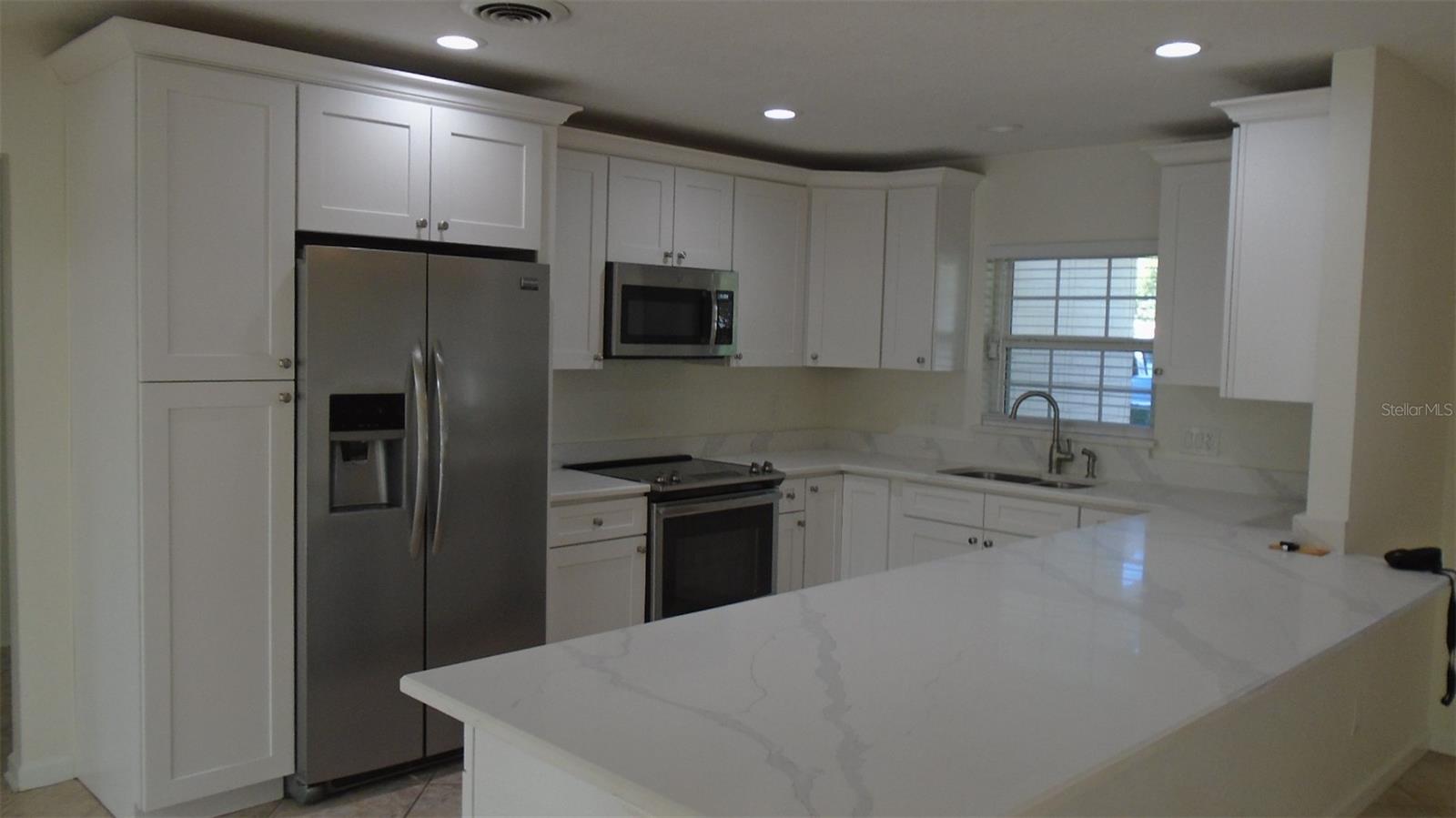 DOMMERICH ESTATES 1ST ADD - Residential Lease