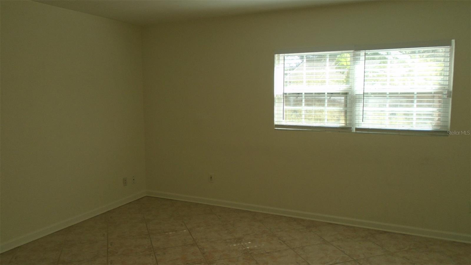 DOMMERICH ESTATES 1ST ADD - Residential Lease