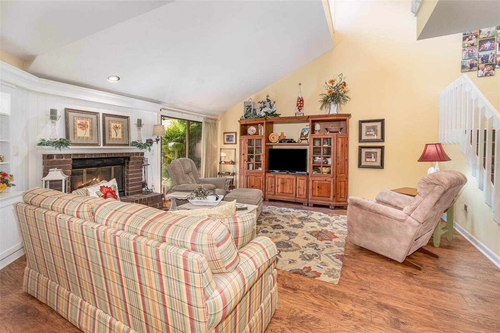 WATERWOOD TWNHS SUB - Residential