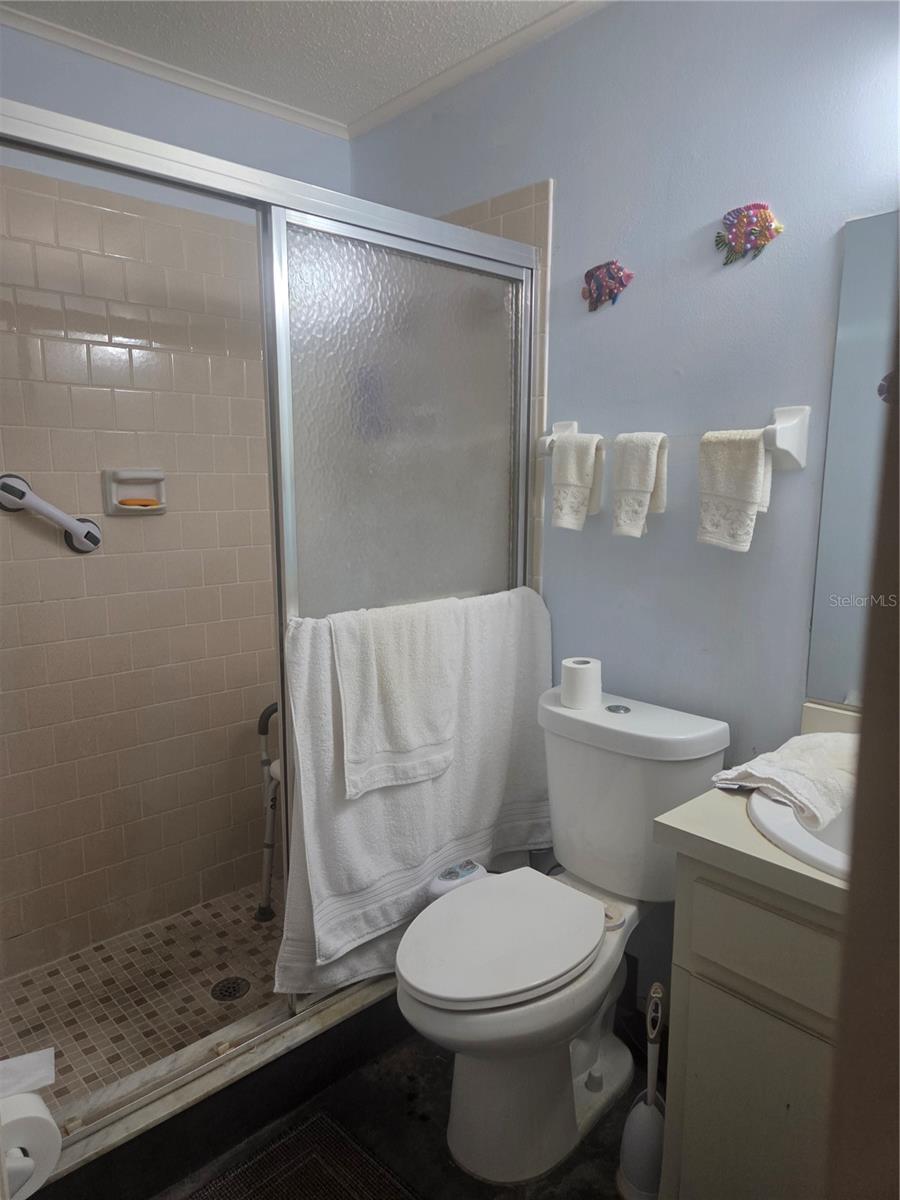 BAYSHORE ON THE LAKE APTS III SEC1 - Residential