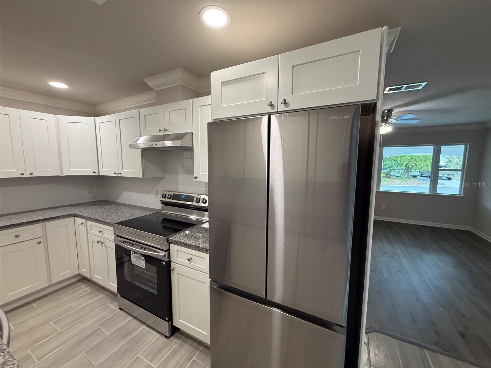 LINCOLN ESTATES 1ST ADD - Residential