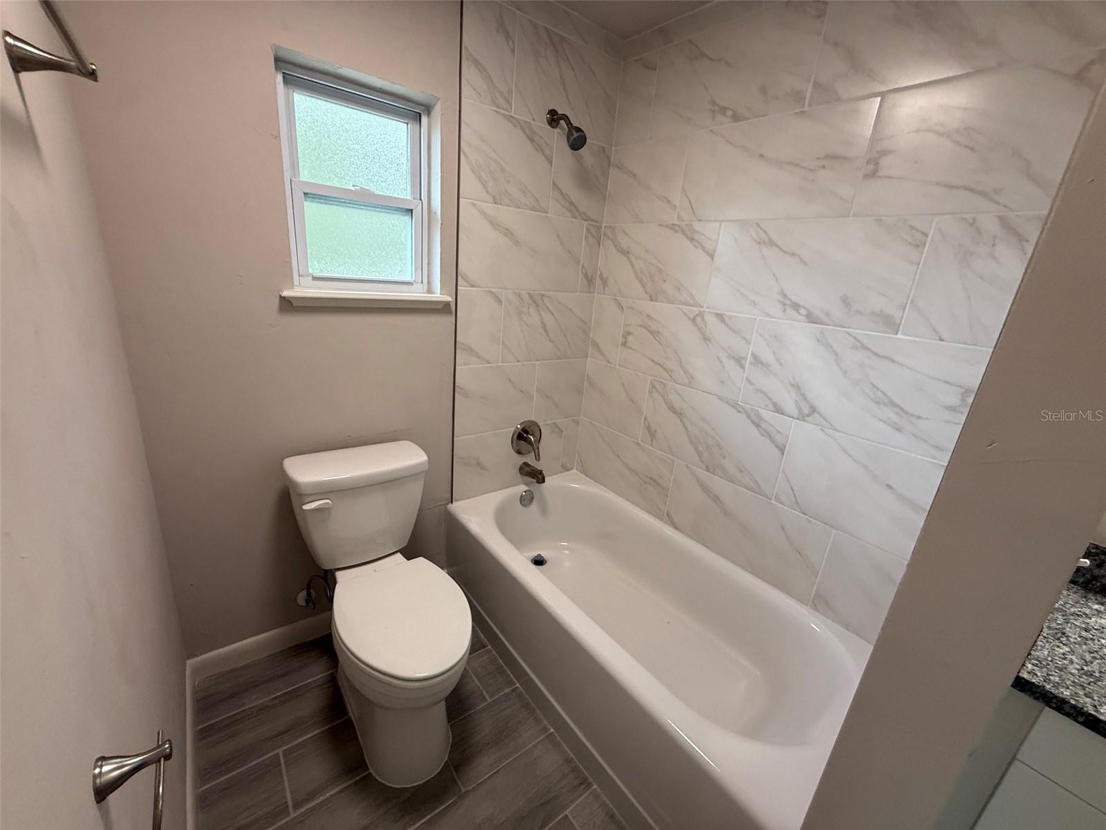 LINCOLN ESTATES 1ST ADD - Residential