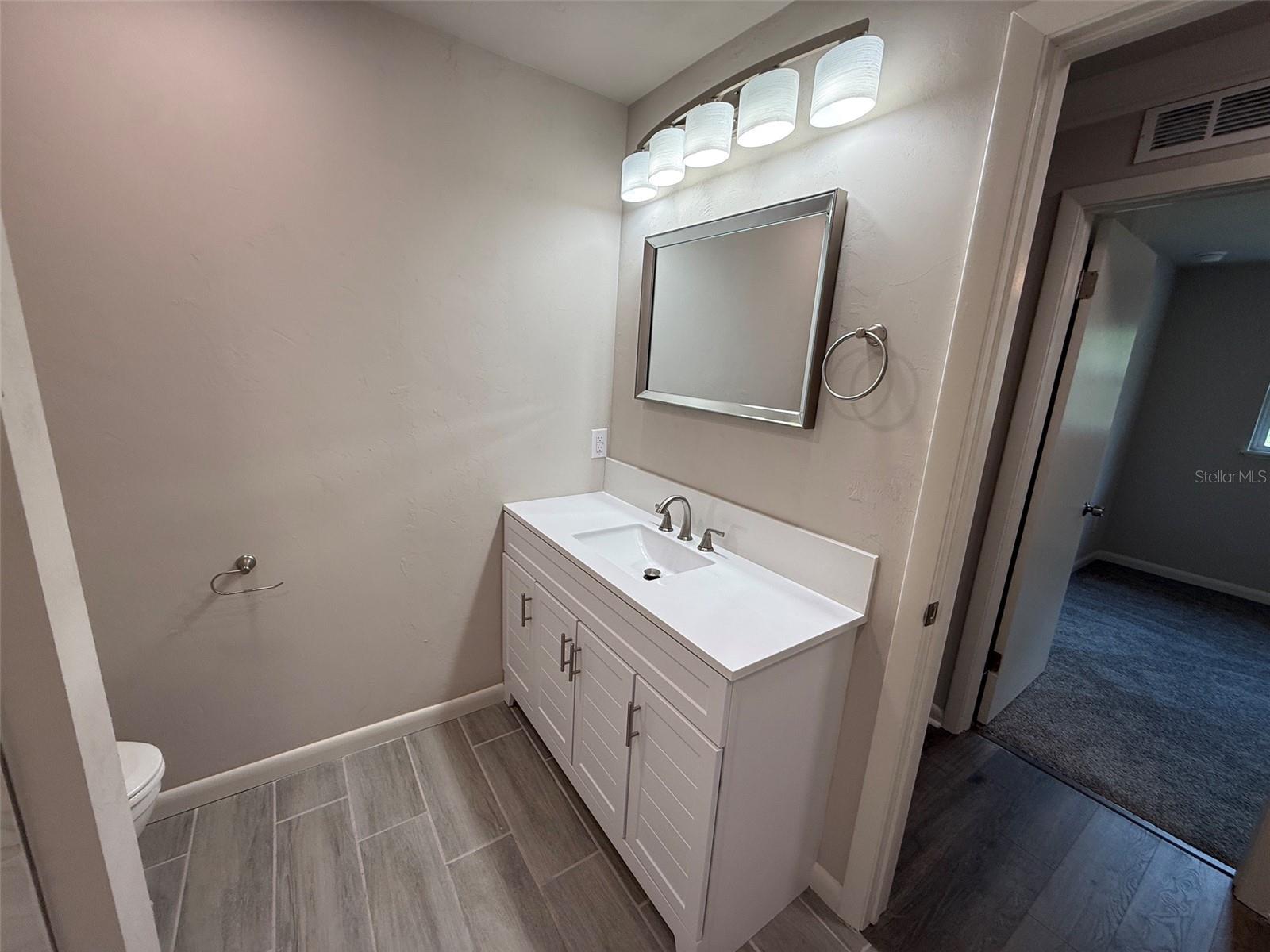LINCOLN ESTATES 1ST ADD - Residential