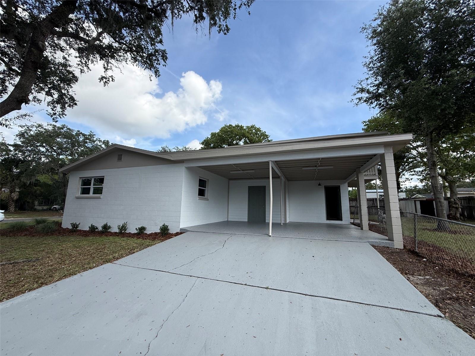 LINCOLN ESTATES 1ST ADD - Residential