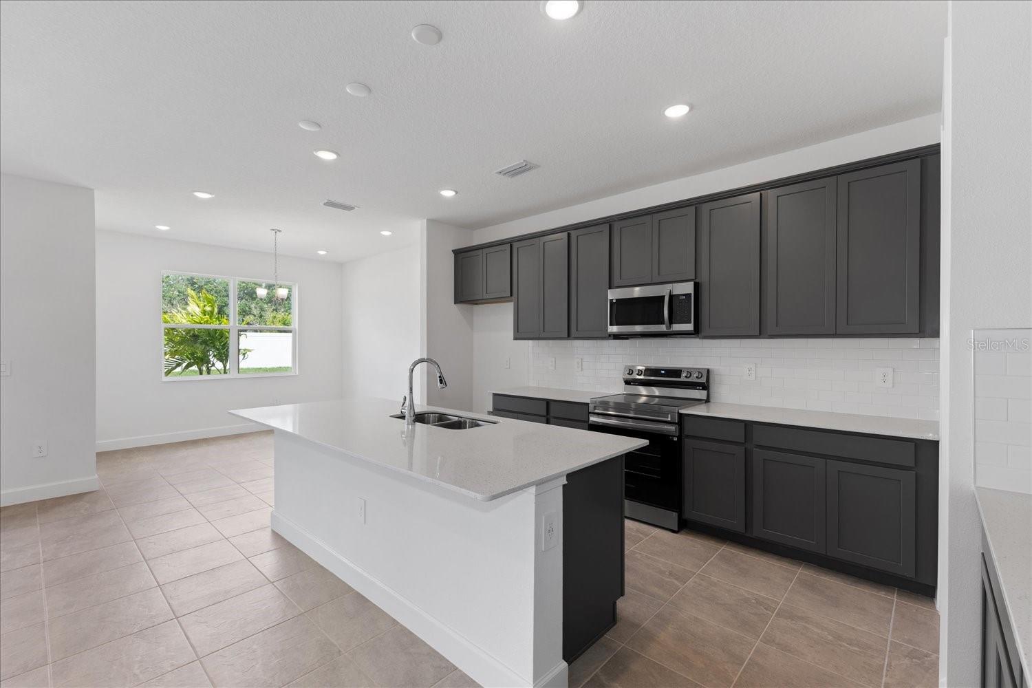 BRIGHTON JACARANDA - Residential
