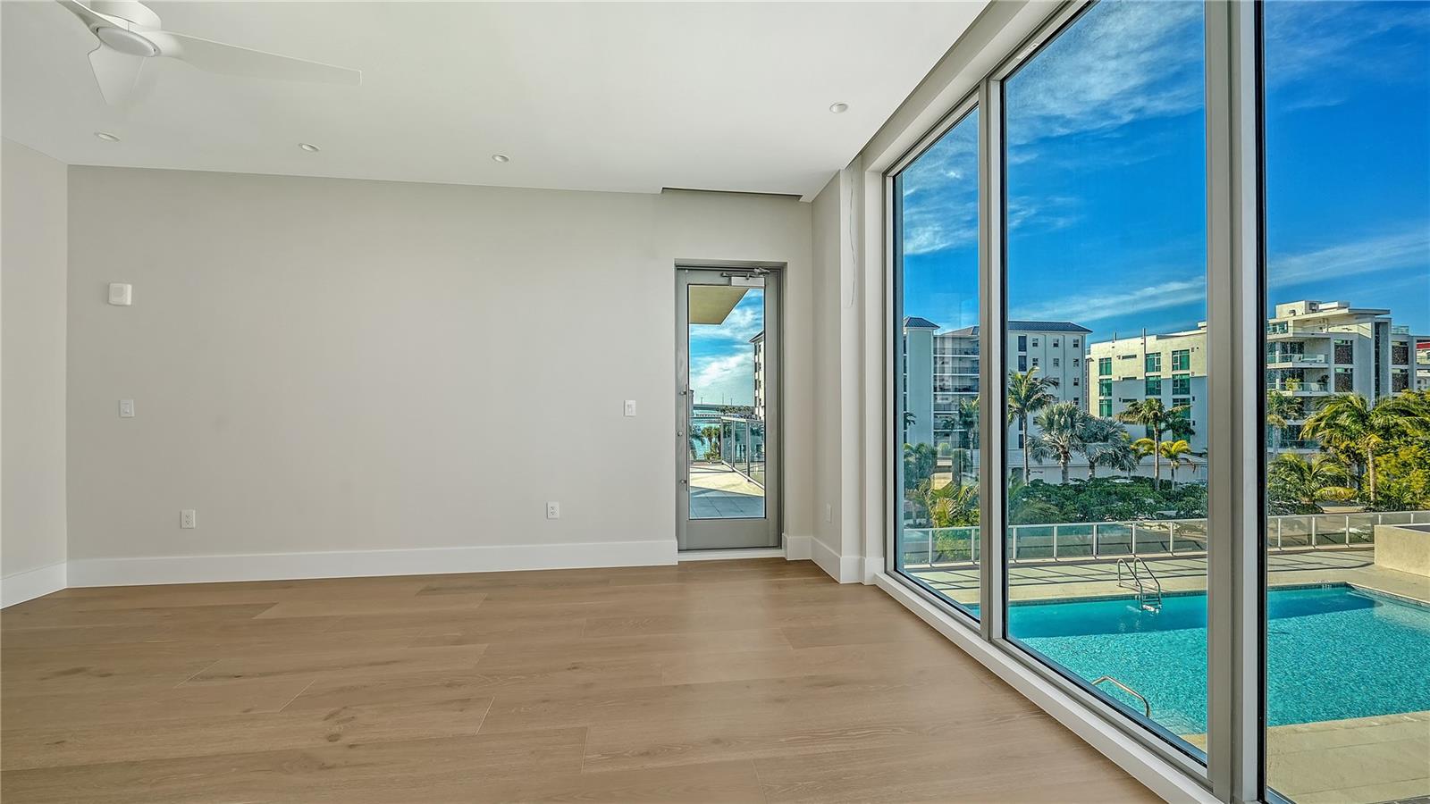 PENINSULA SARASOTA - Residential