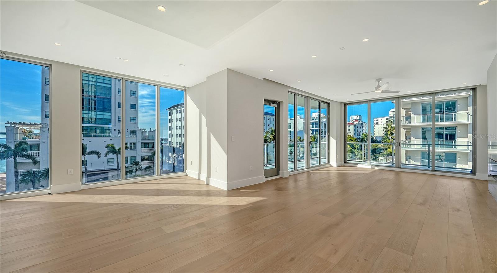 PENINSULA SARASOTA - Residential