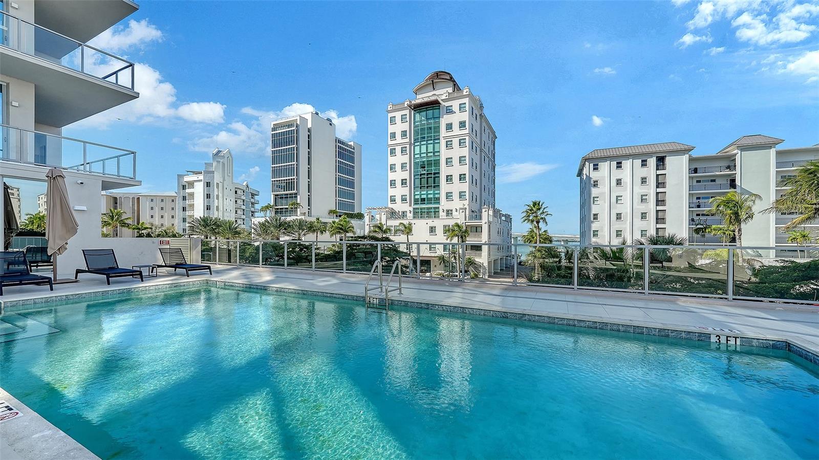 PENINSULA SARASOTA - Residential