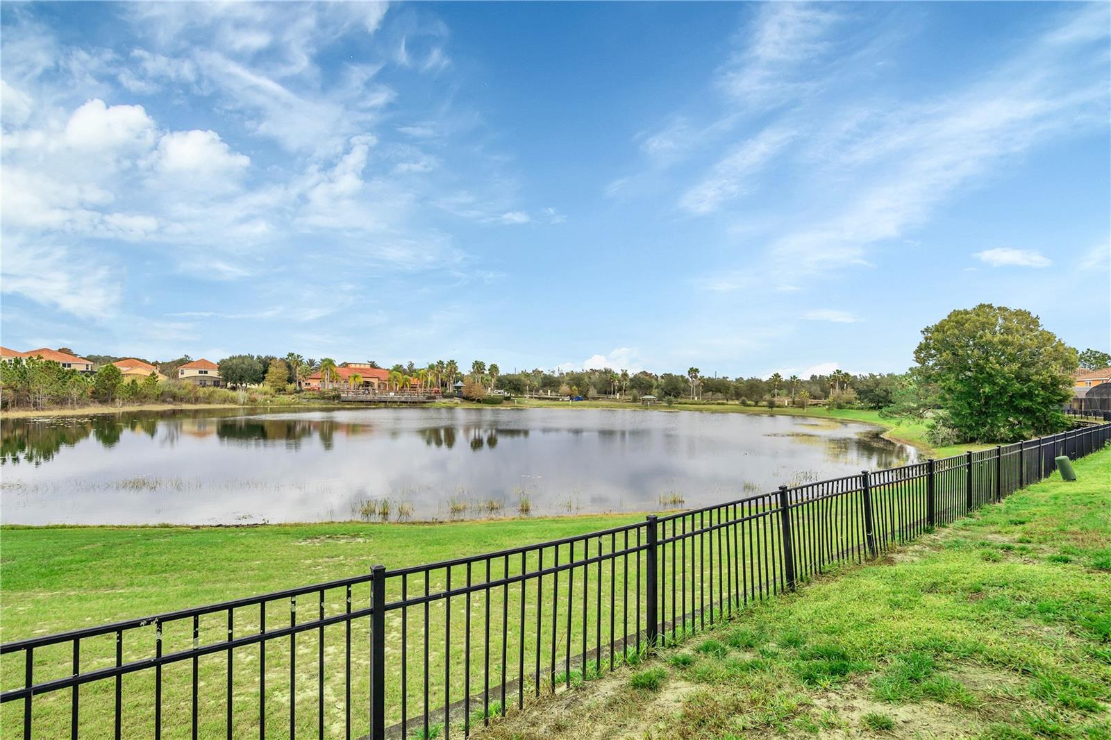 AVIANA PH 01 - Residential