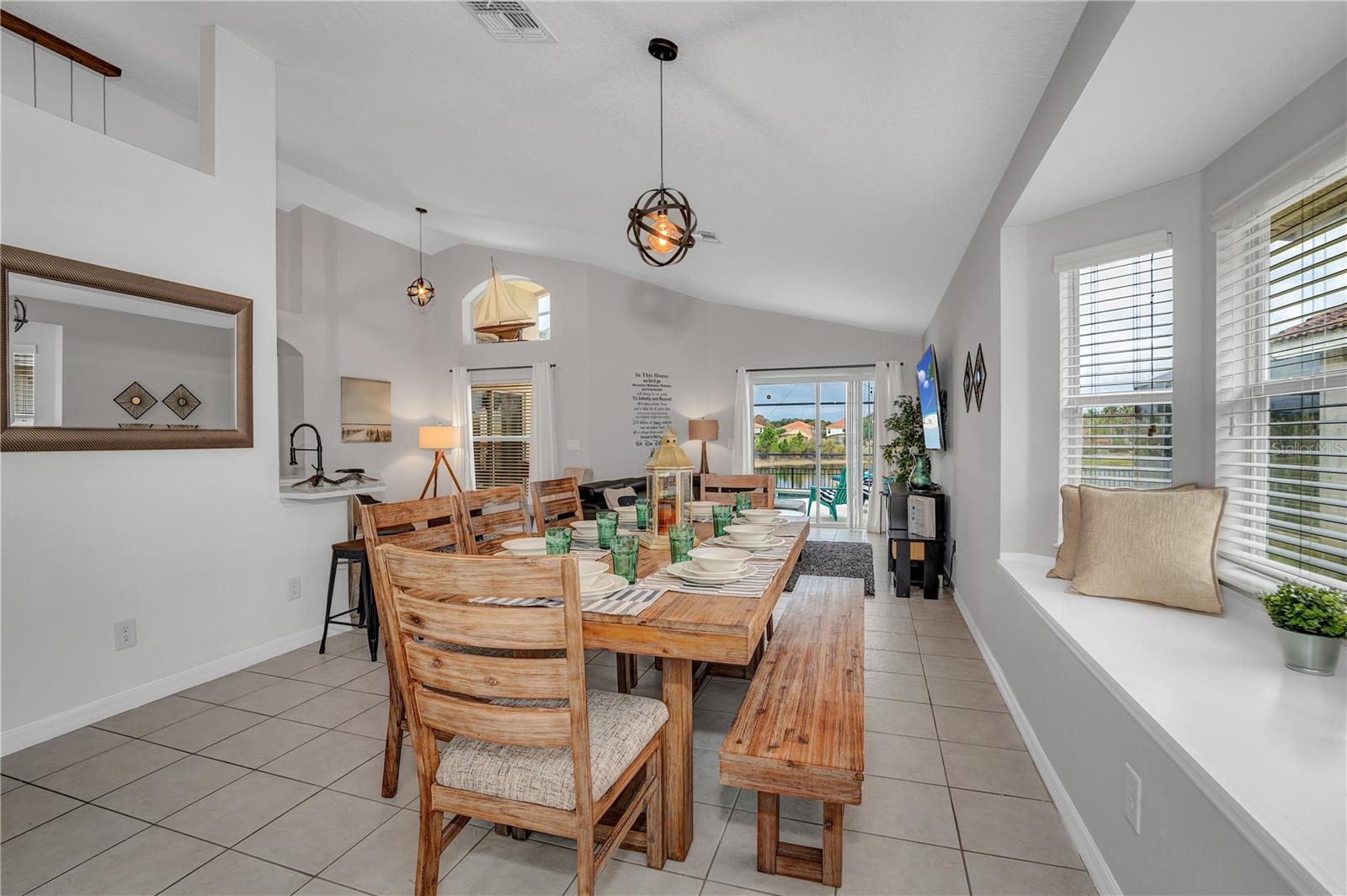 AVIANA PH 01 - Residential