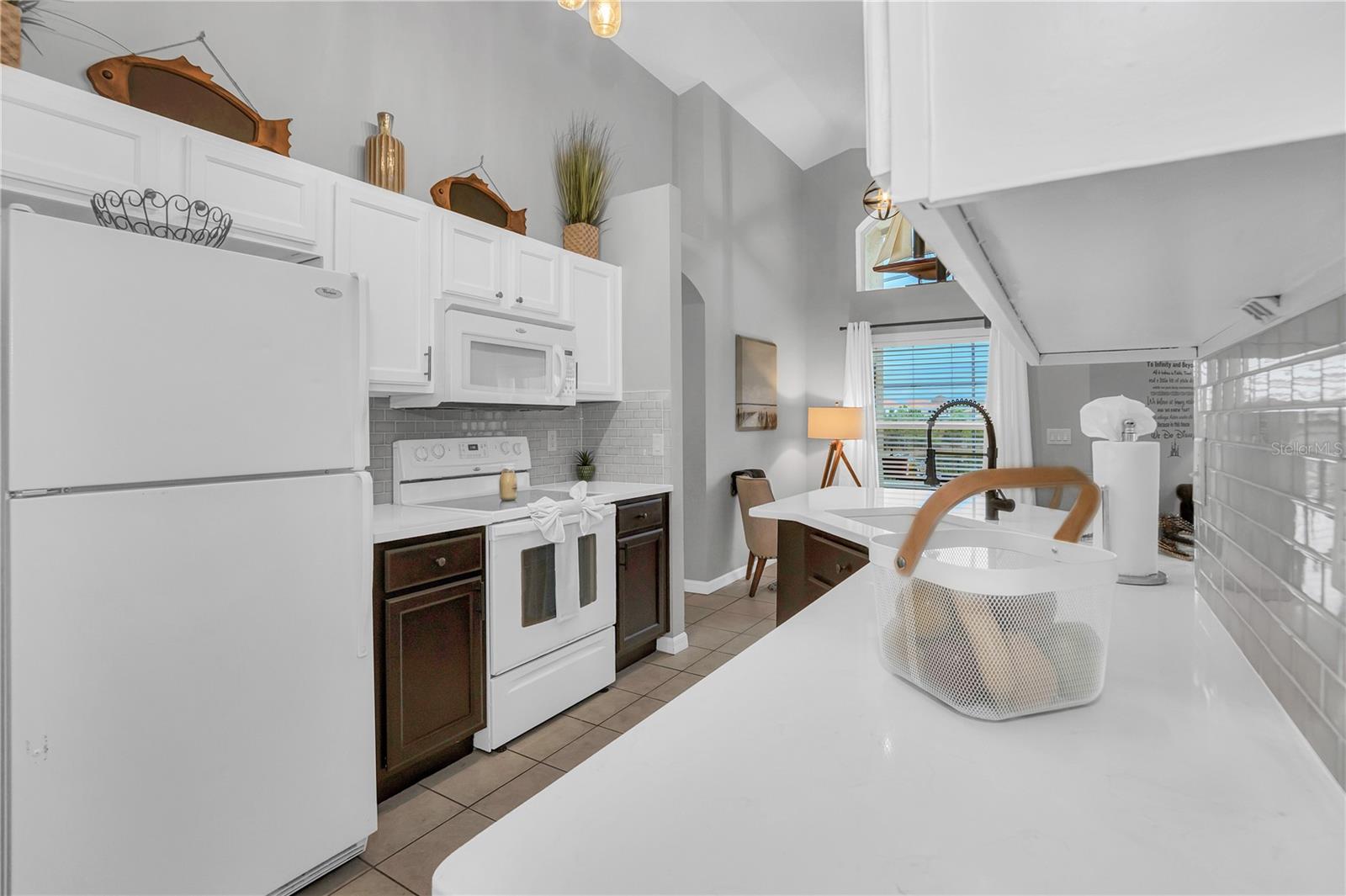 AVIANA PH 01 - Residential