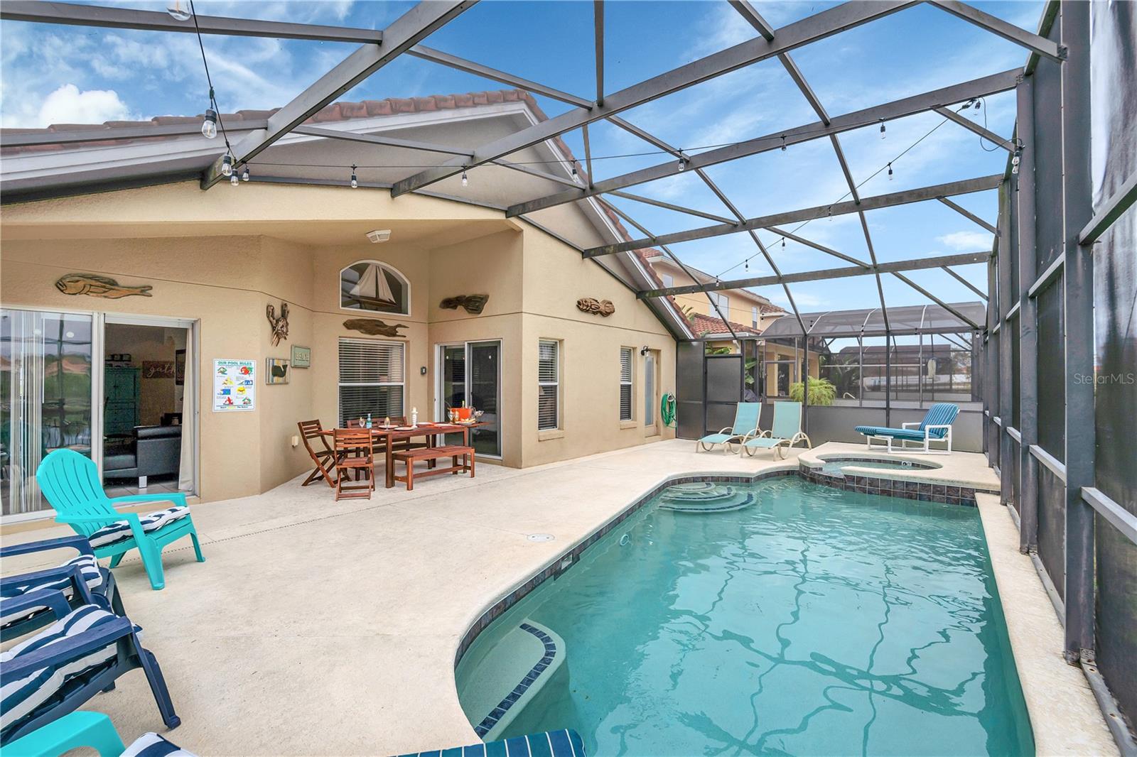 AVIANA PH 01 - Residential