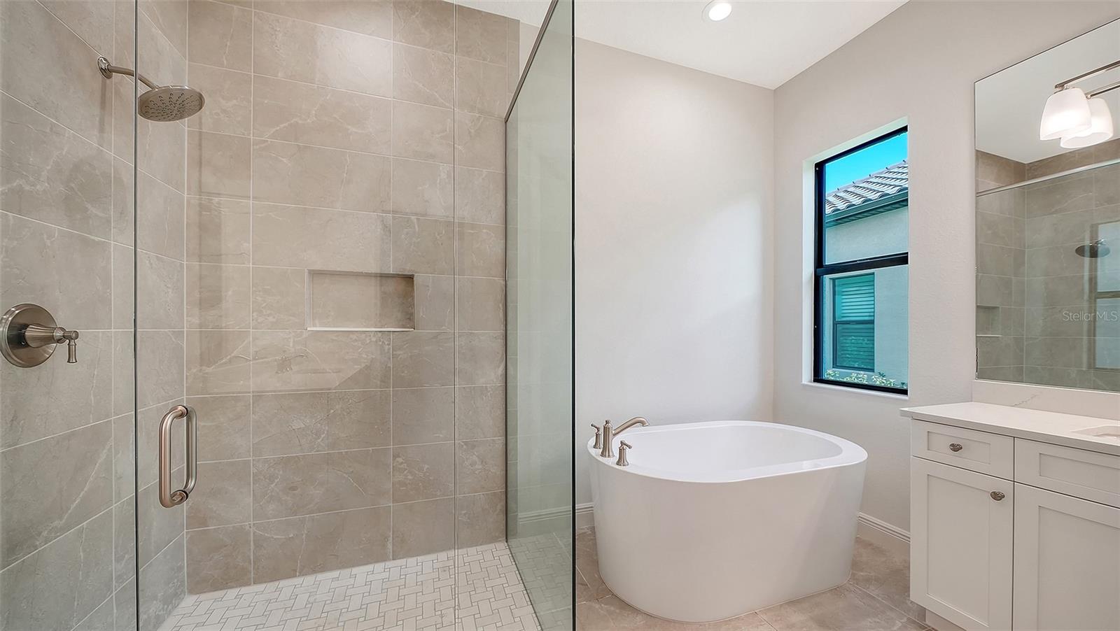 ARIA PHASE III - Residential