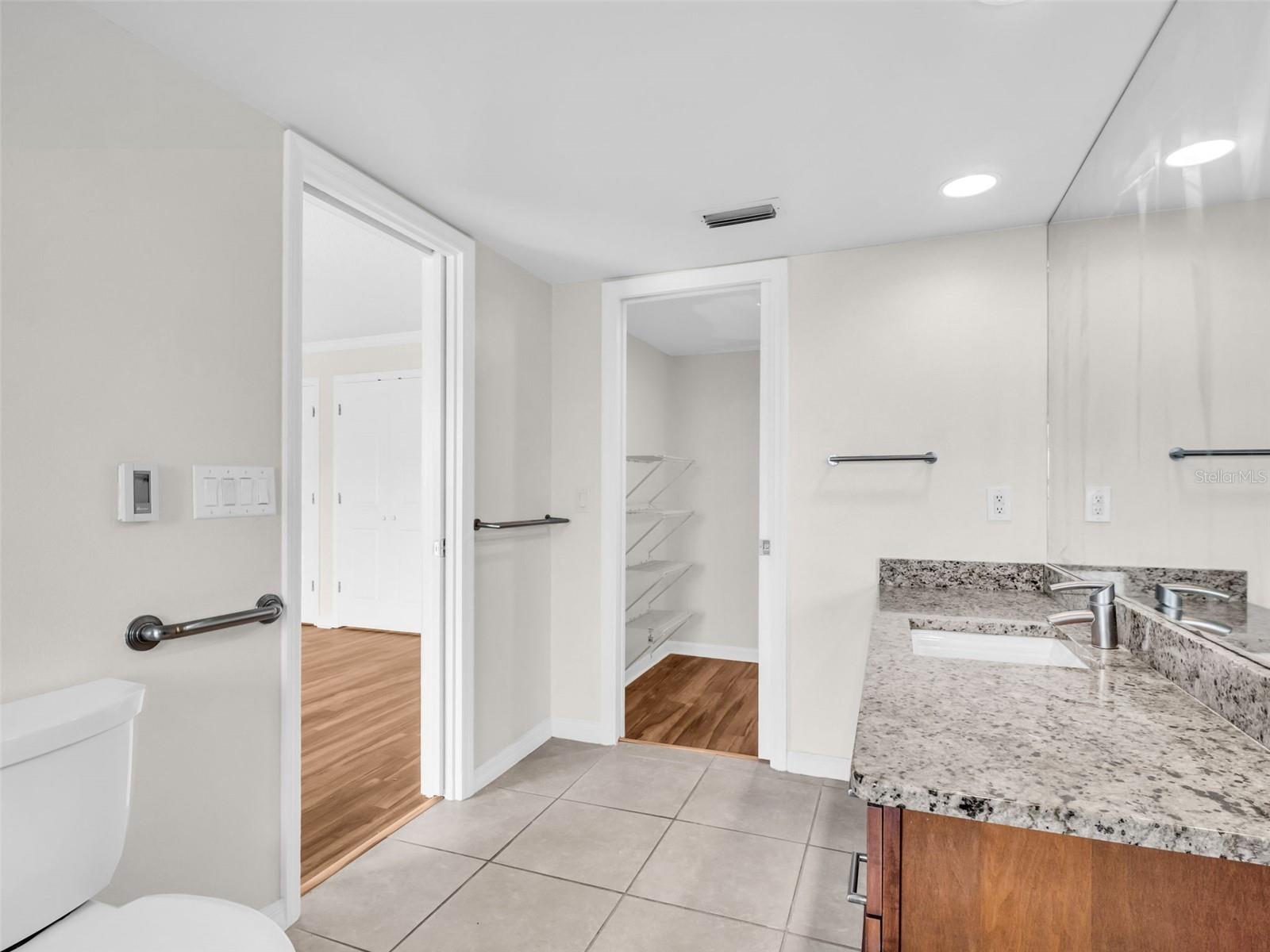 GULF FRONT LAGOON CONDO - Residential