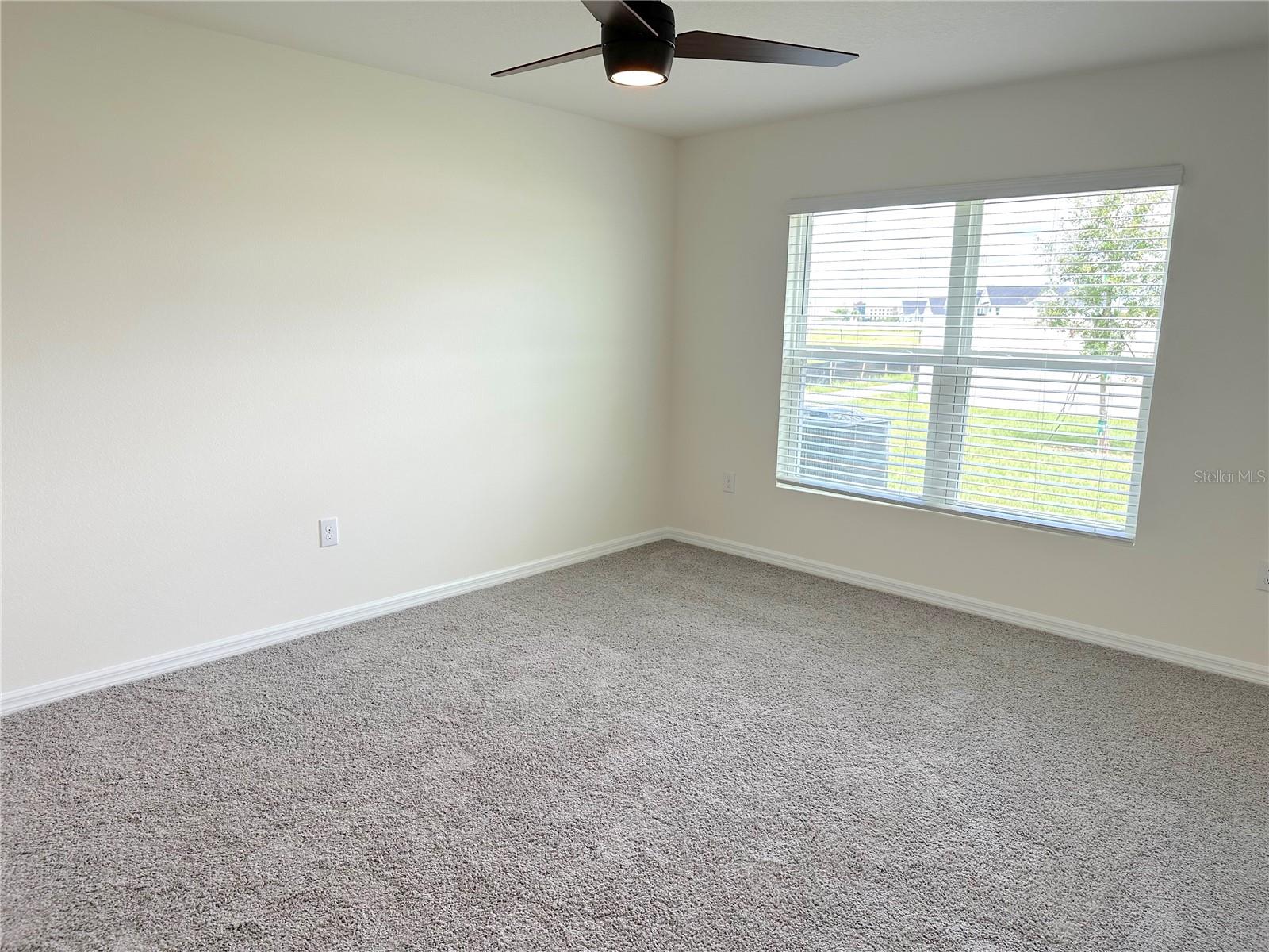 RIDGE AT HEATHBROOK - Residential Lease