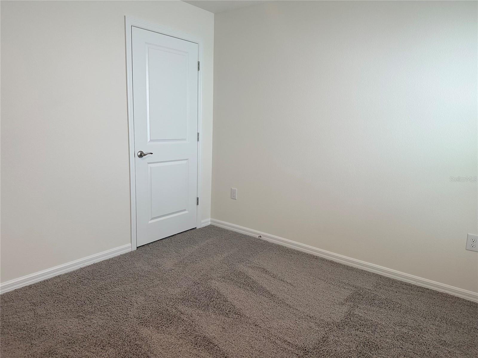 RIDGE AT HEATHBROOK - Residential Lease