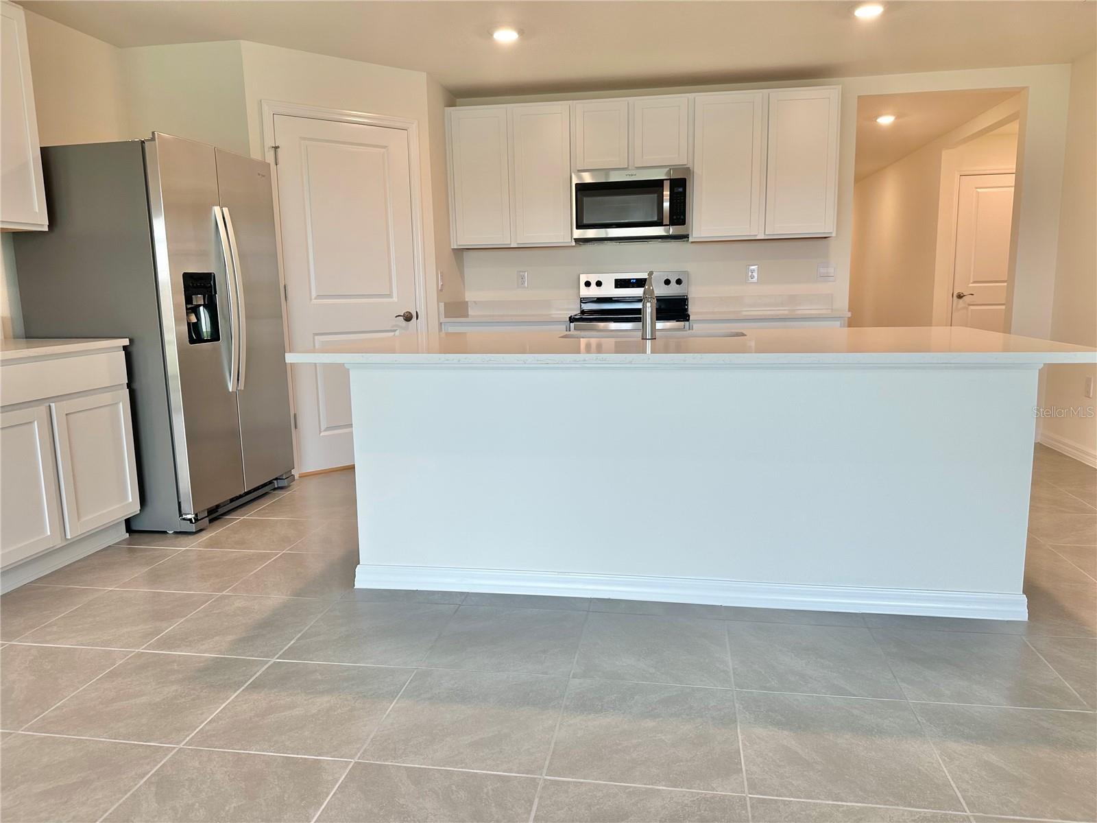 RIDGE AT HEATHBROOK - Residential Lease