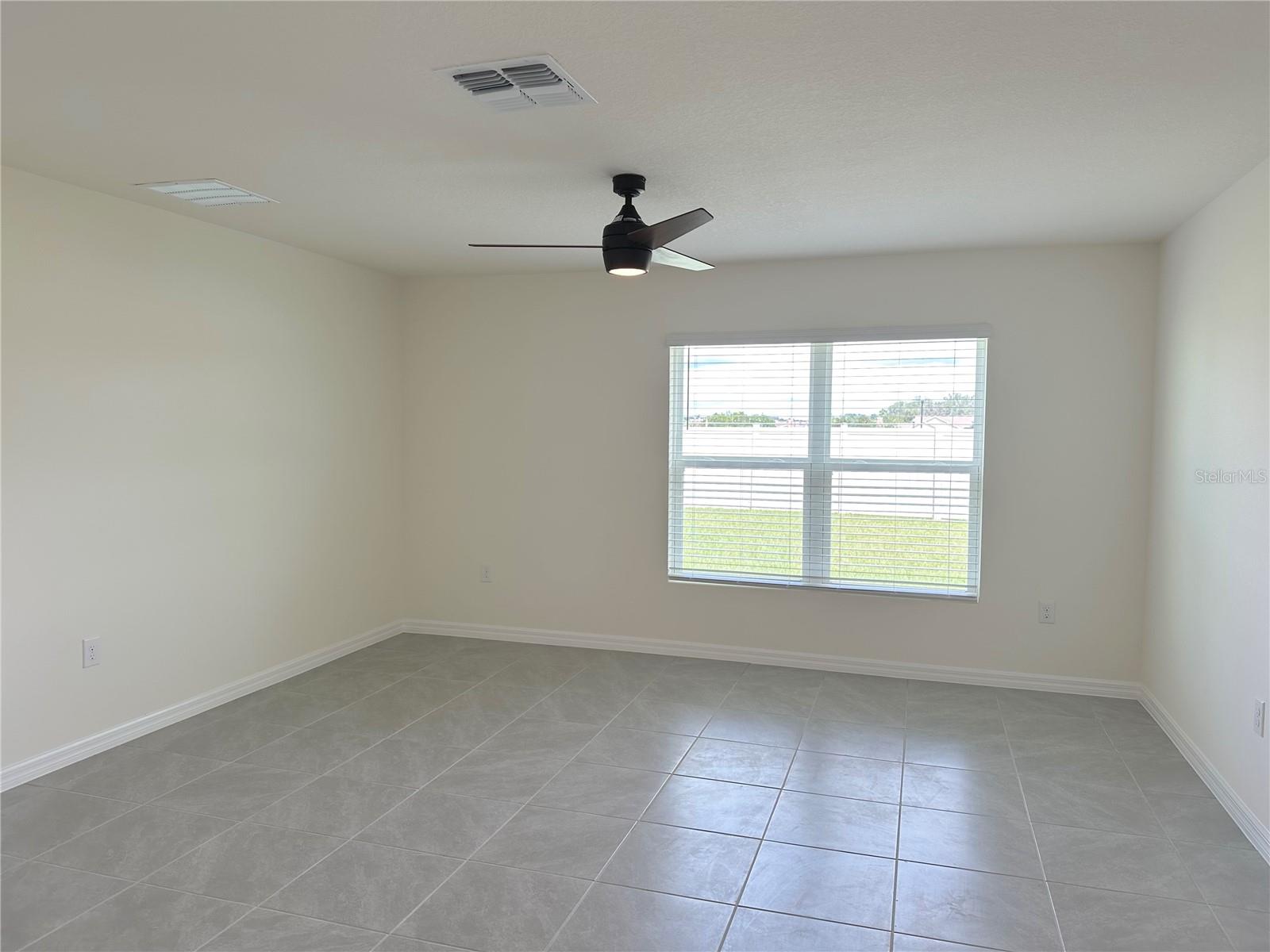 RIDGE AT HEATHBROOK - Residential Lease