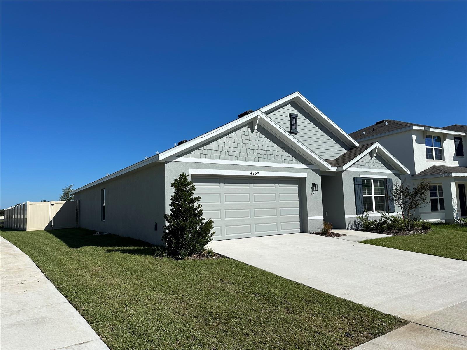 RIDGE AT HEATHBROOK - Residential Lease