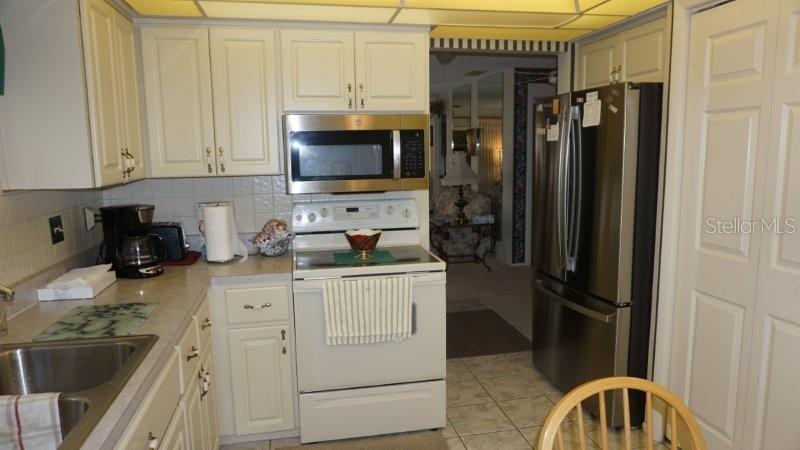 BEACON WOODS WEDGEWOOD CONDO - Residential