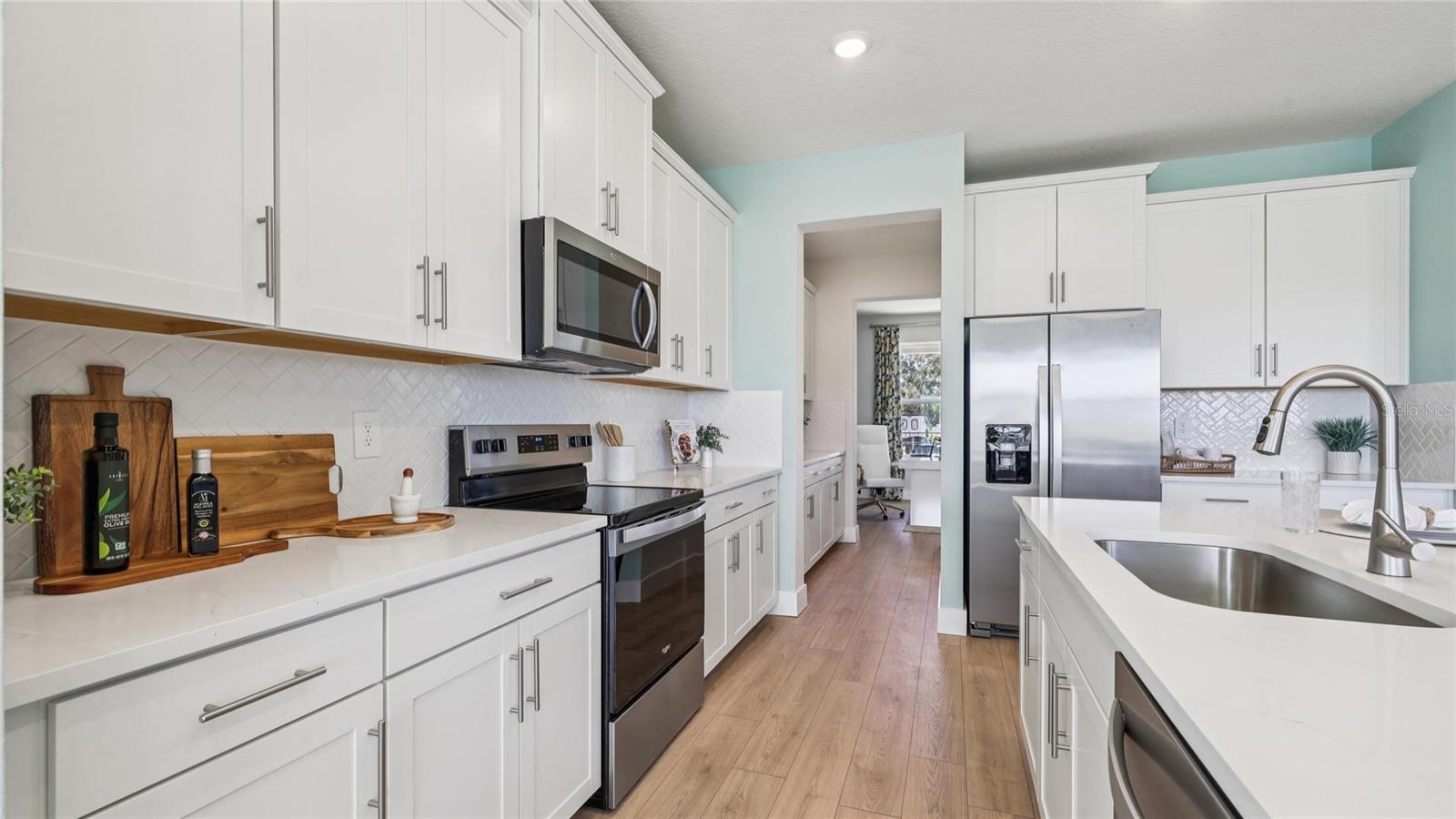 THE RIDGE AT HEATHBROOK - Residential