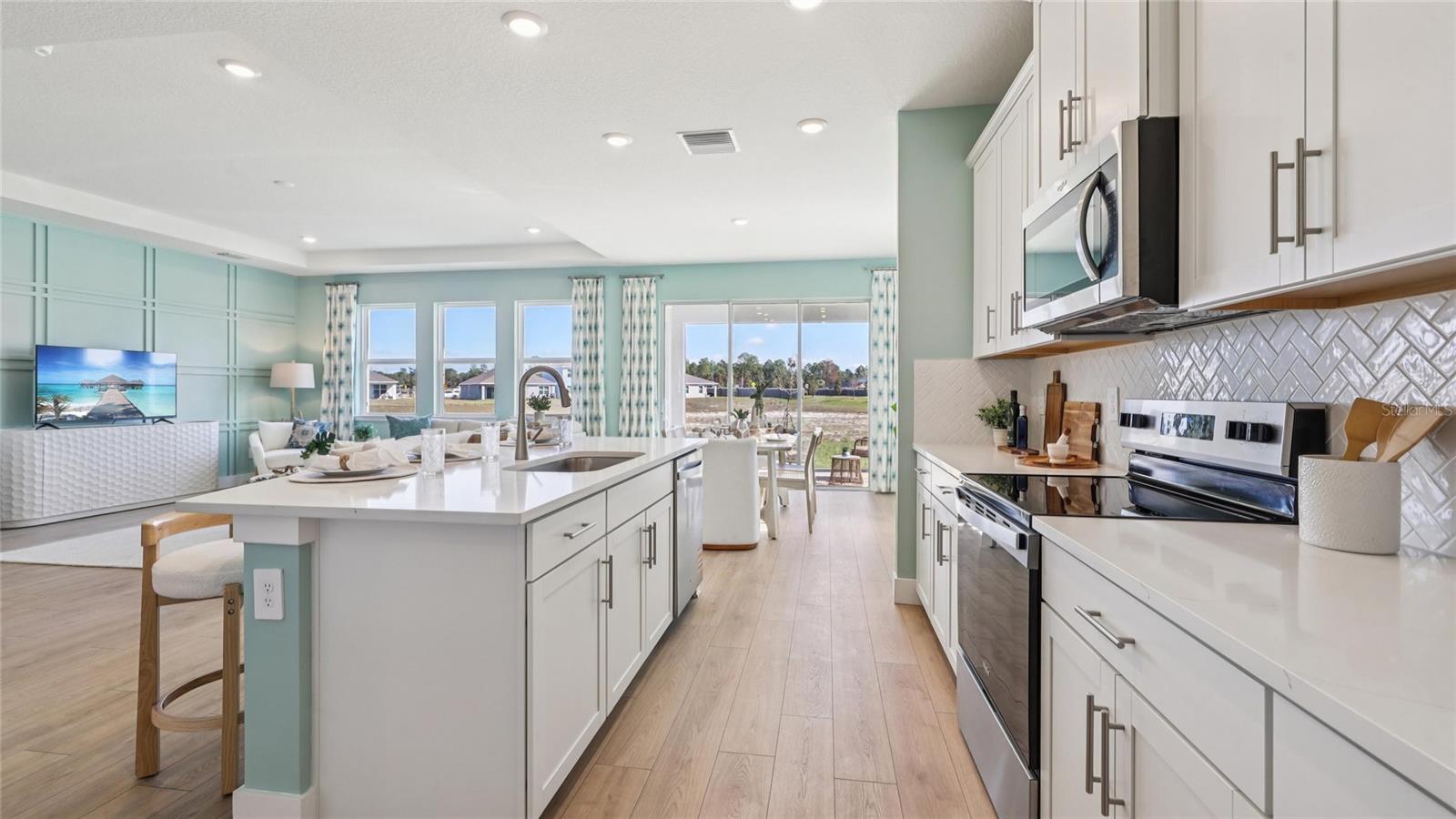 THE RIDGE AT HEATHBROOK - Residential