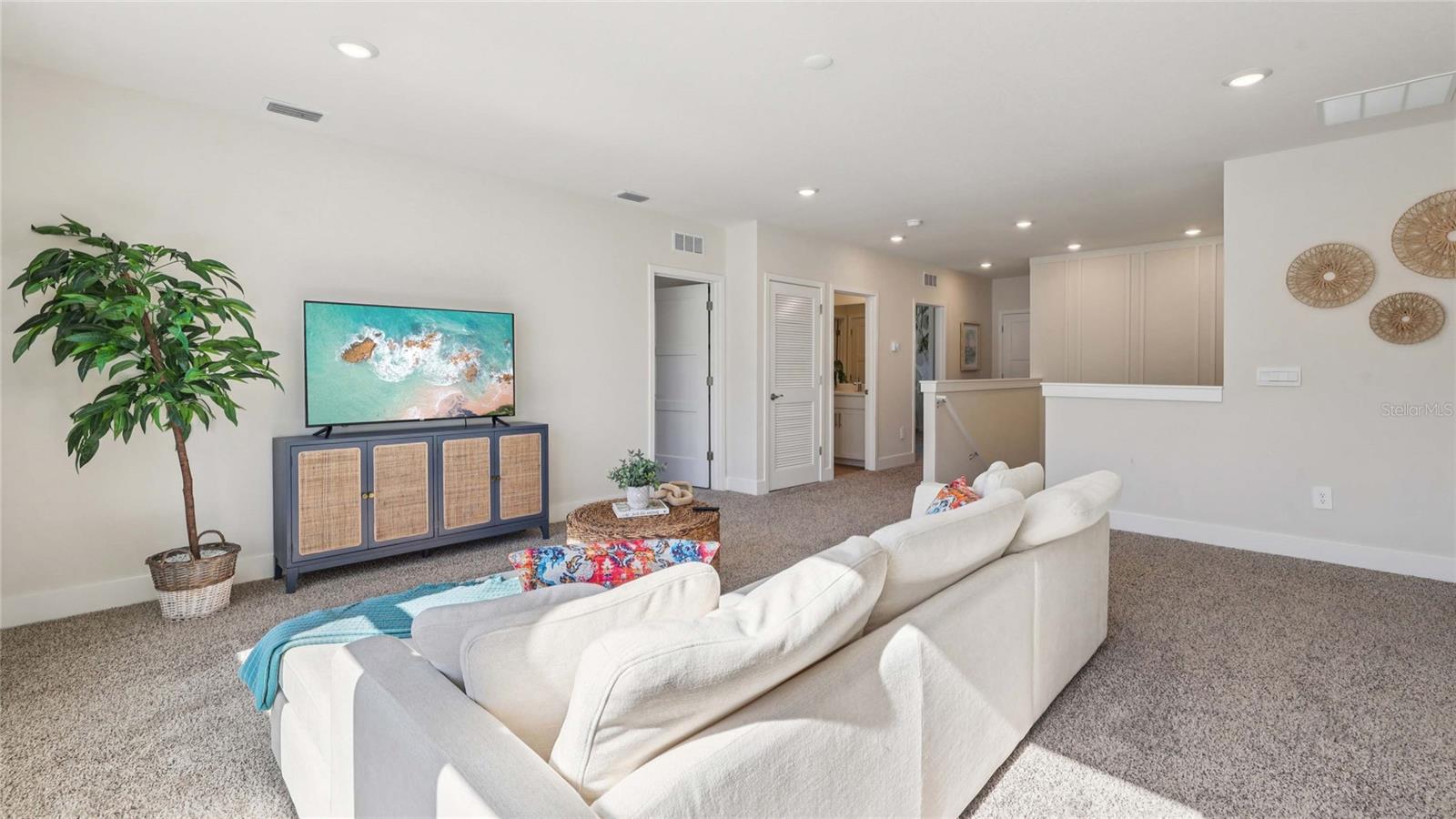 THE RIDGE AT HEATHBROOK - Residential