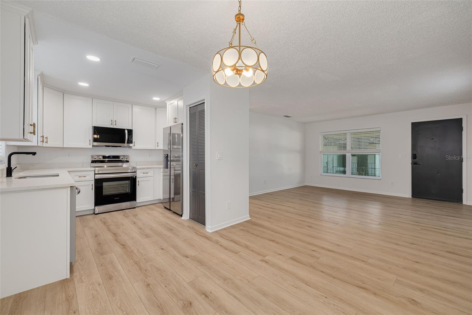 BAYBRIDGE HEIGHTS - Residential Income