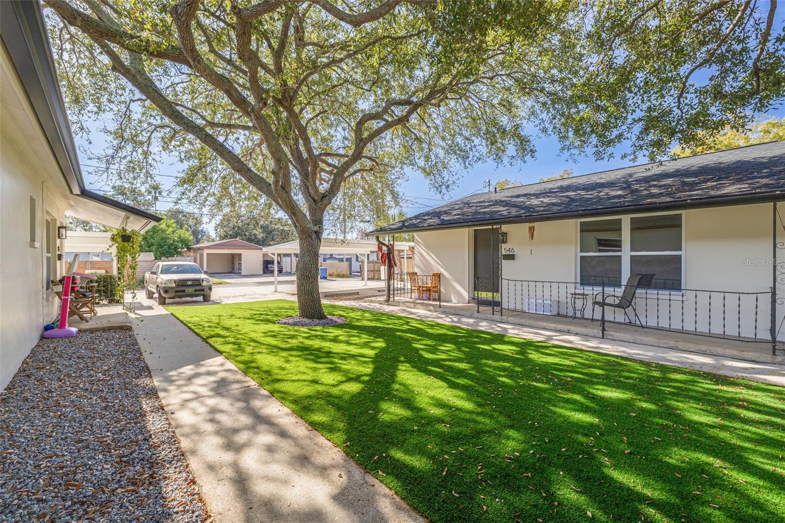 BAYBRIDGE HEIGHTS - Residential Income