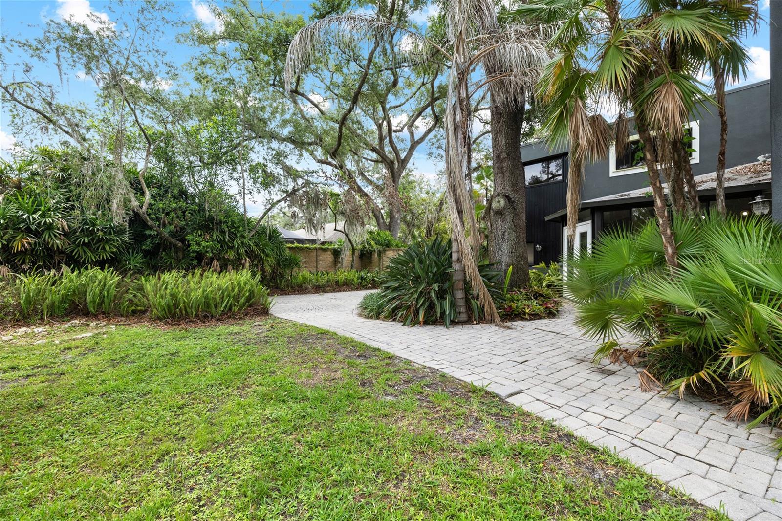 TEMPLE TERRACE ESTATES REP - Residential