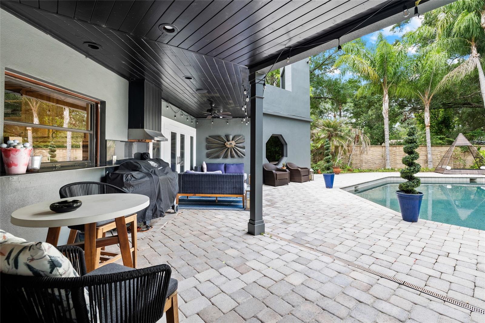 TEMPLE TERRACE ESTATES REP - Residential
